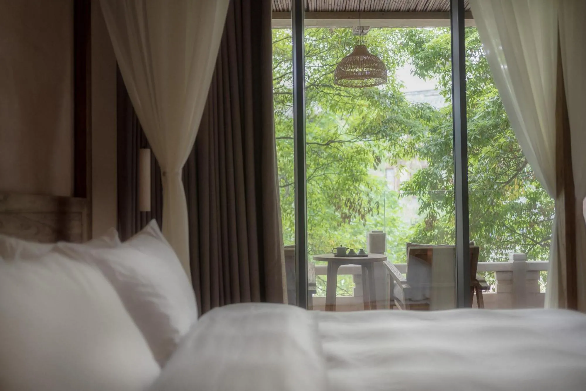 Shishe Spring Designer Homestay