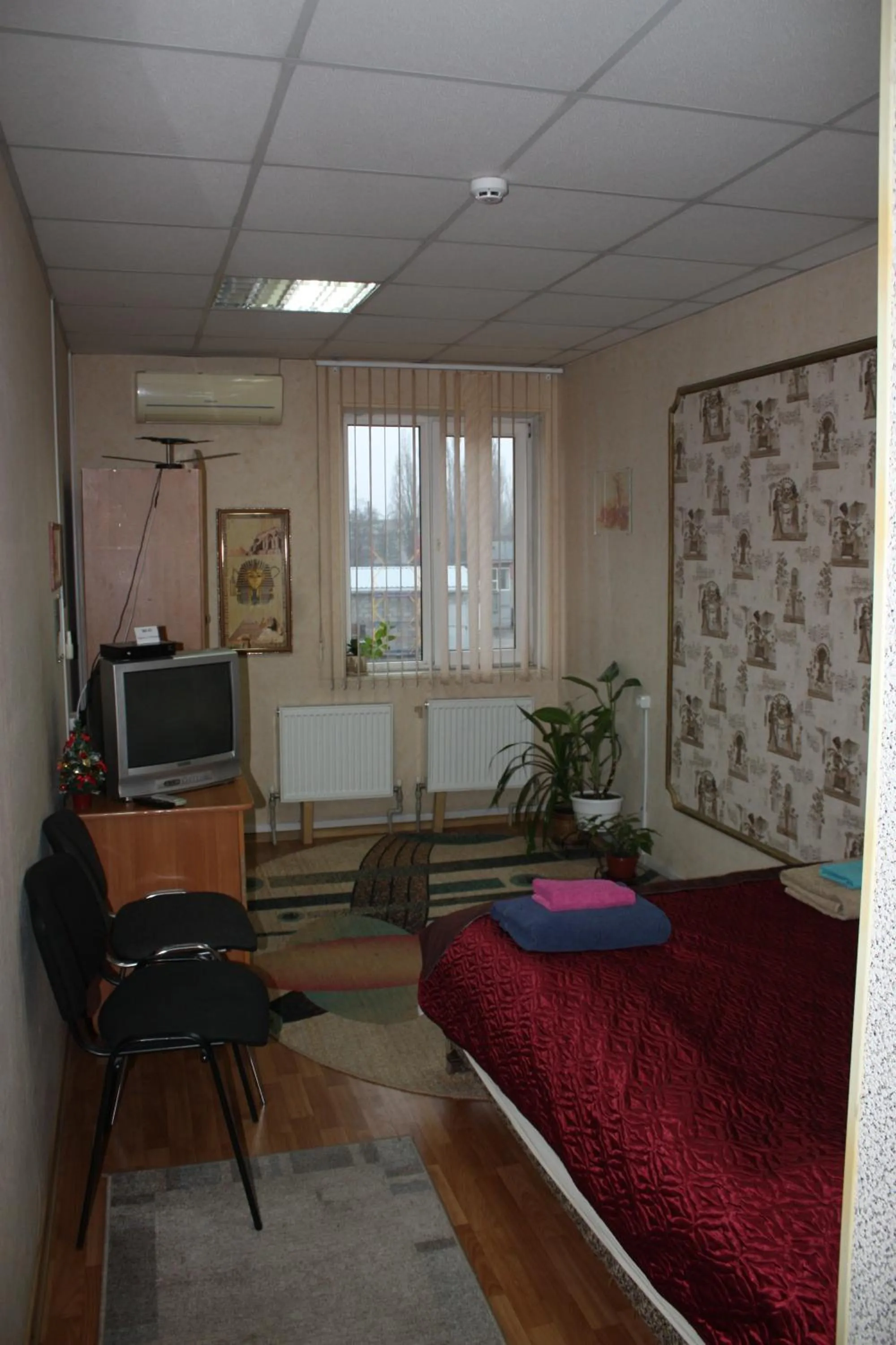 Seating area in motel Pid Strihoyu