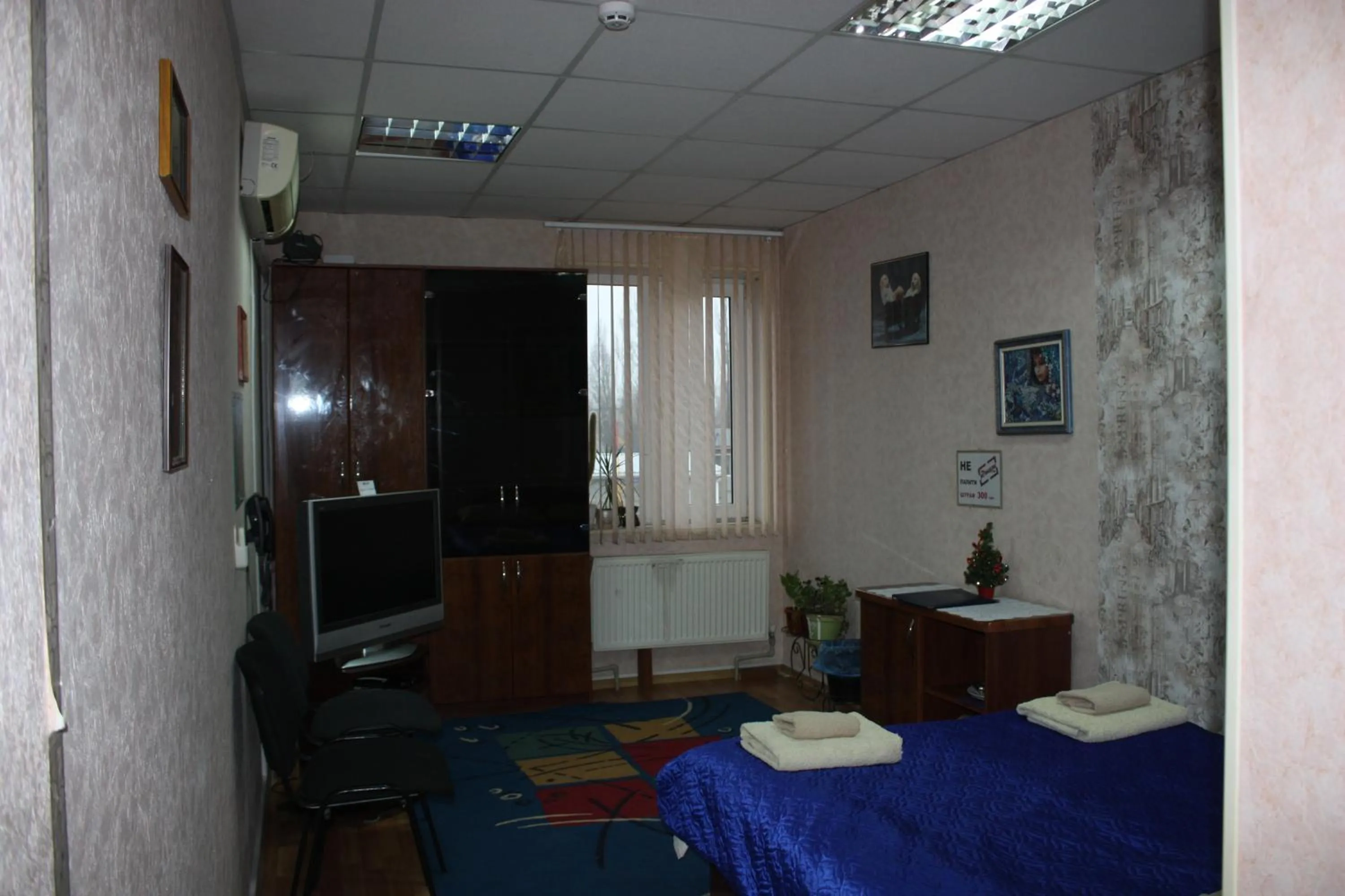 Bedroom in motel Pid Strihoyu