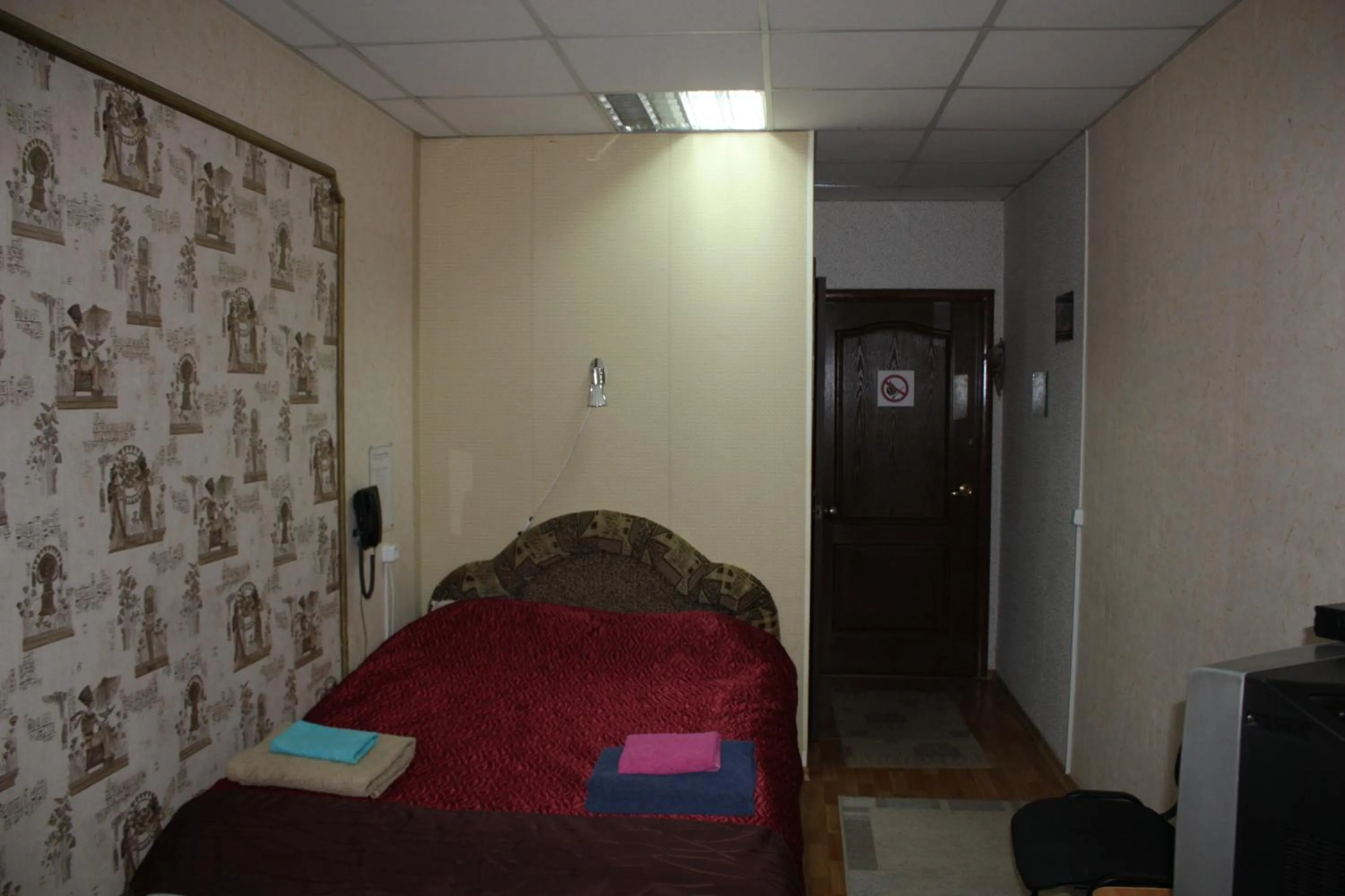 Bed in motel Pid Strihoyu