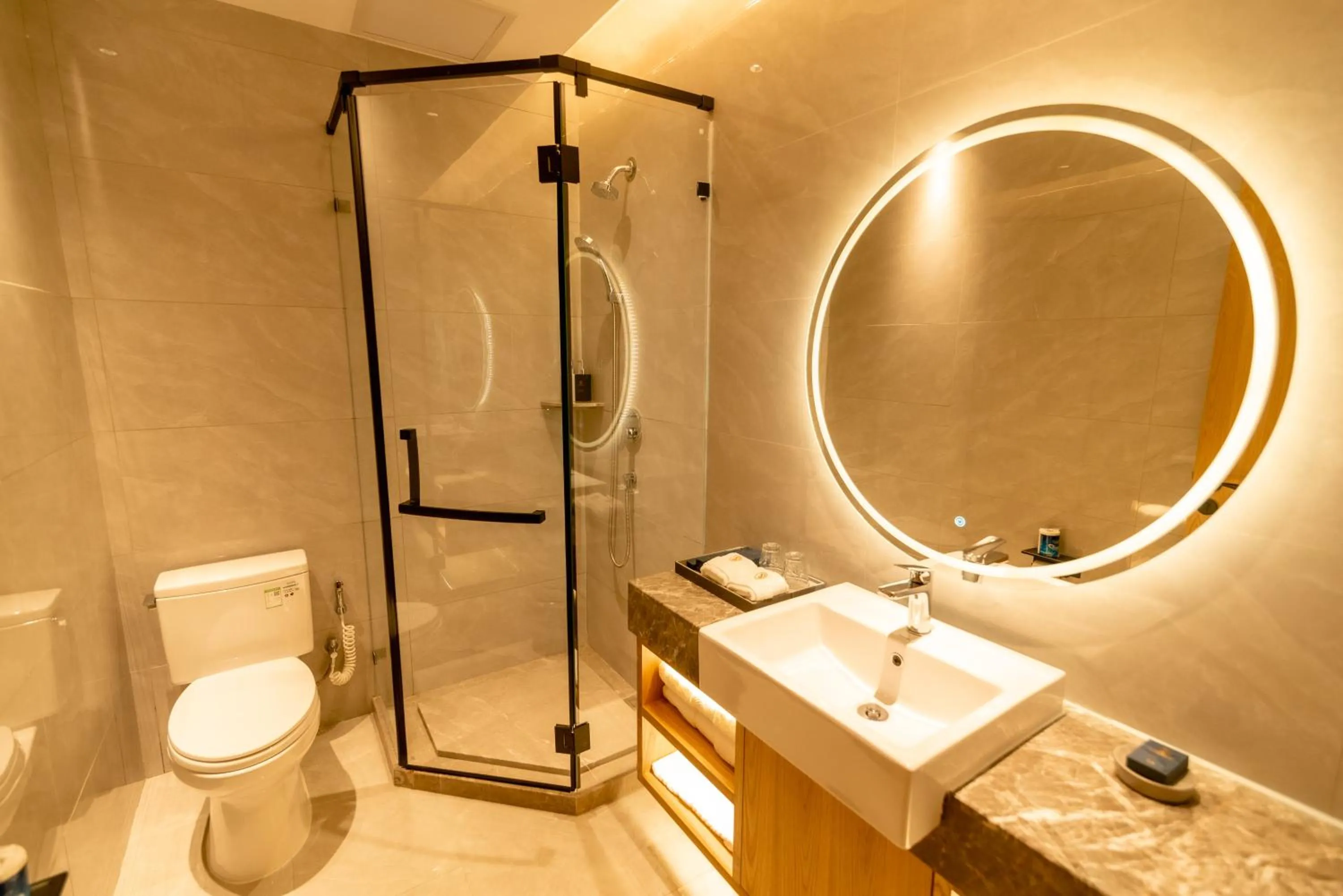 Bathroom in ShengDa International Hotel