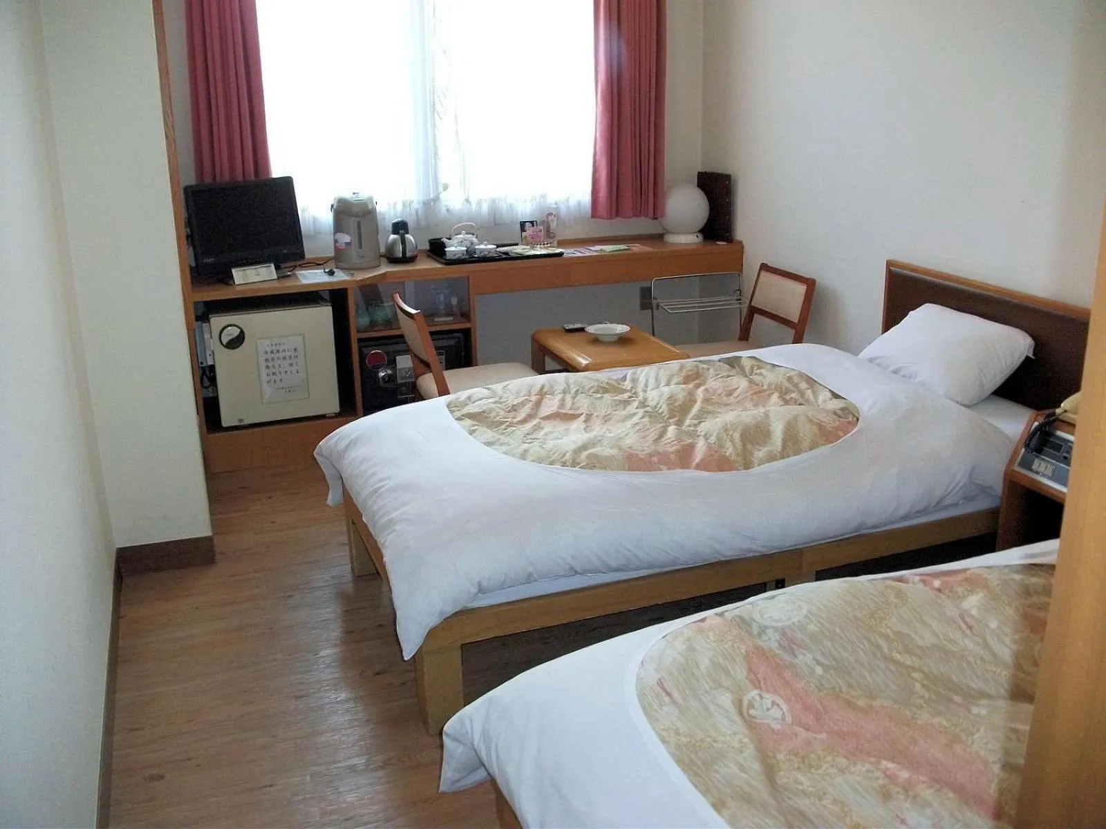 Photo of the whole room, Bed in Mt Fuji Hanayagi no Sho Keizan