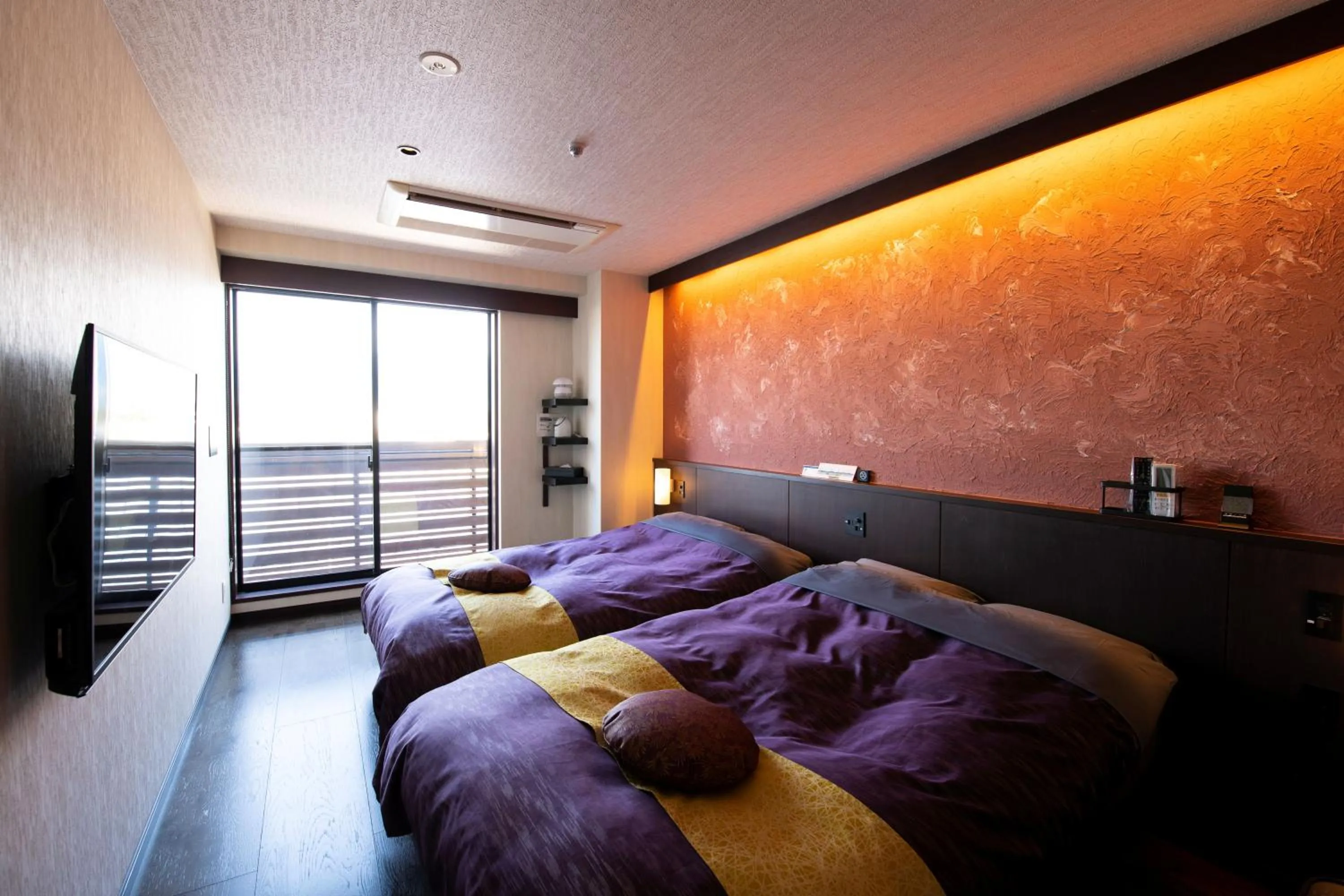 Photo of the whole room, Bed in Mt Fuji Hanayagi no Sho Keizan