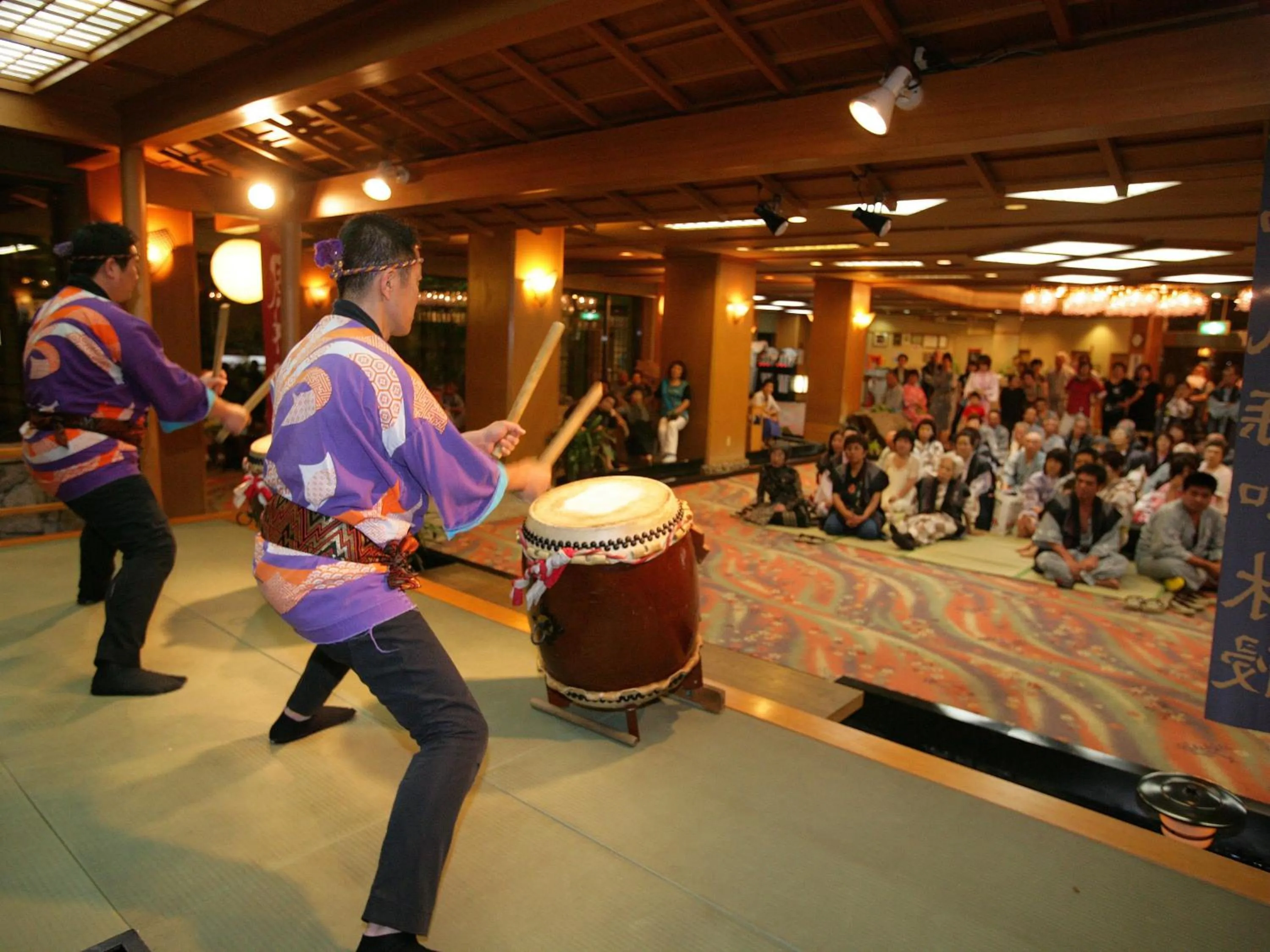 Entertainment in Mt Fuji Hanayagi no Sho Keizan