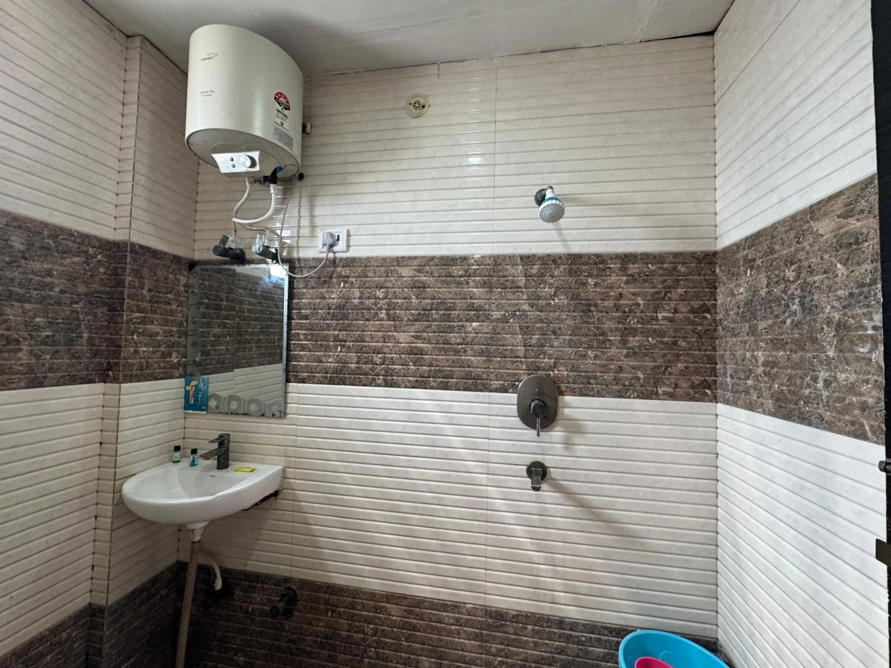 Bathroom in Hotel Vrinda Sarovar