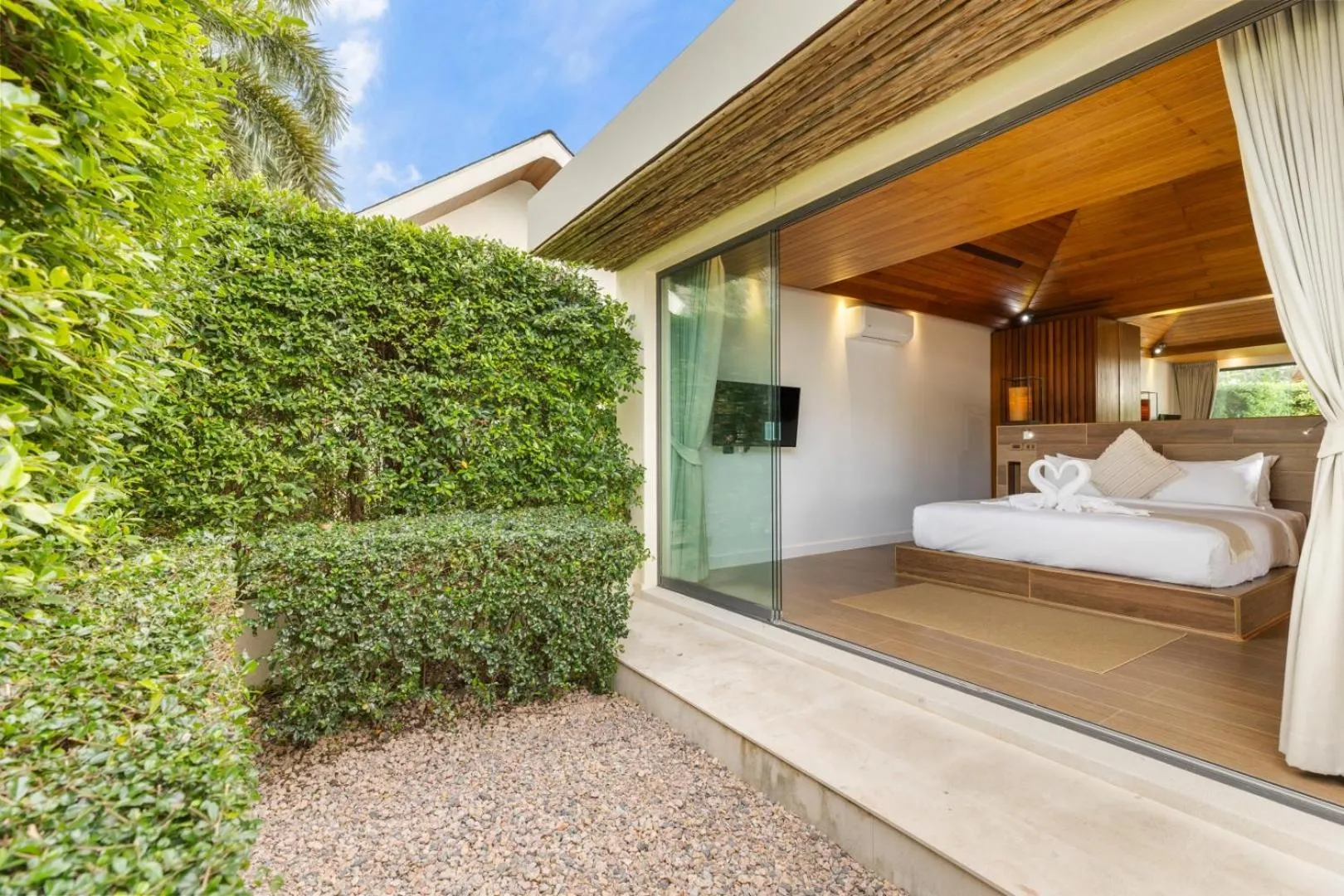 Bed in Zaya Beach Club & Resort