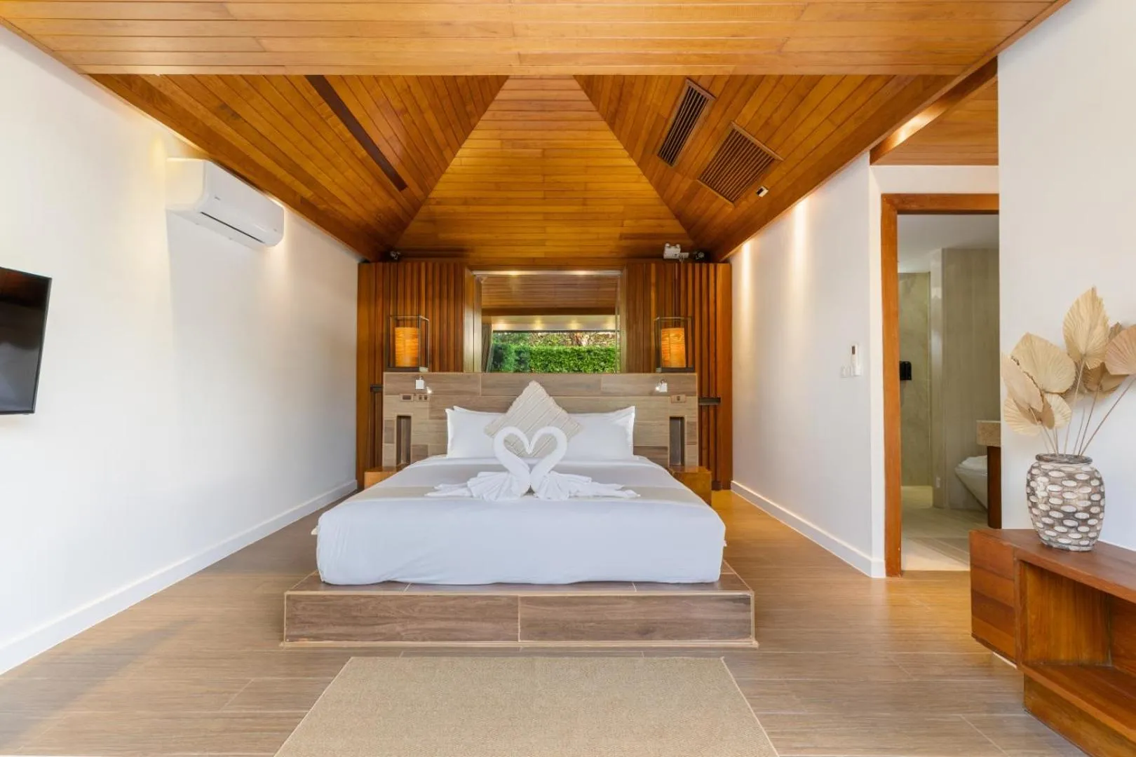 Bed in Zaya Beach Club & Resort