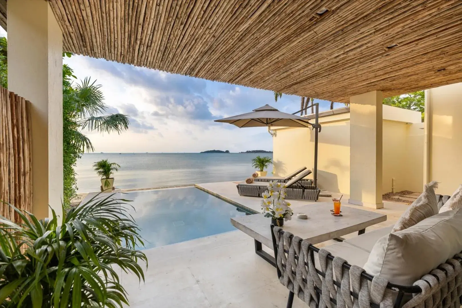 Superior King Room in Zaya Beach Club & Resort Superior King Room in Zaya Beach Club & Resort