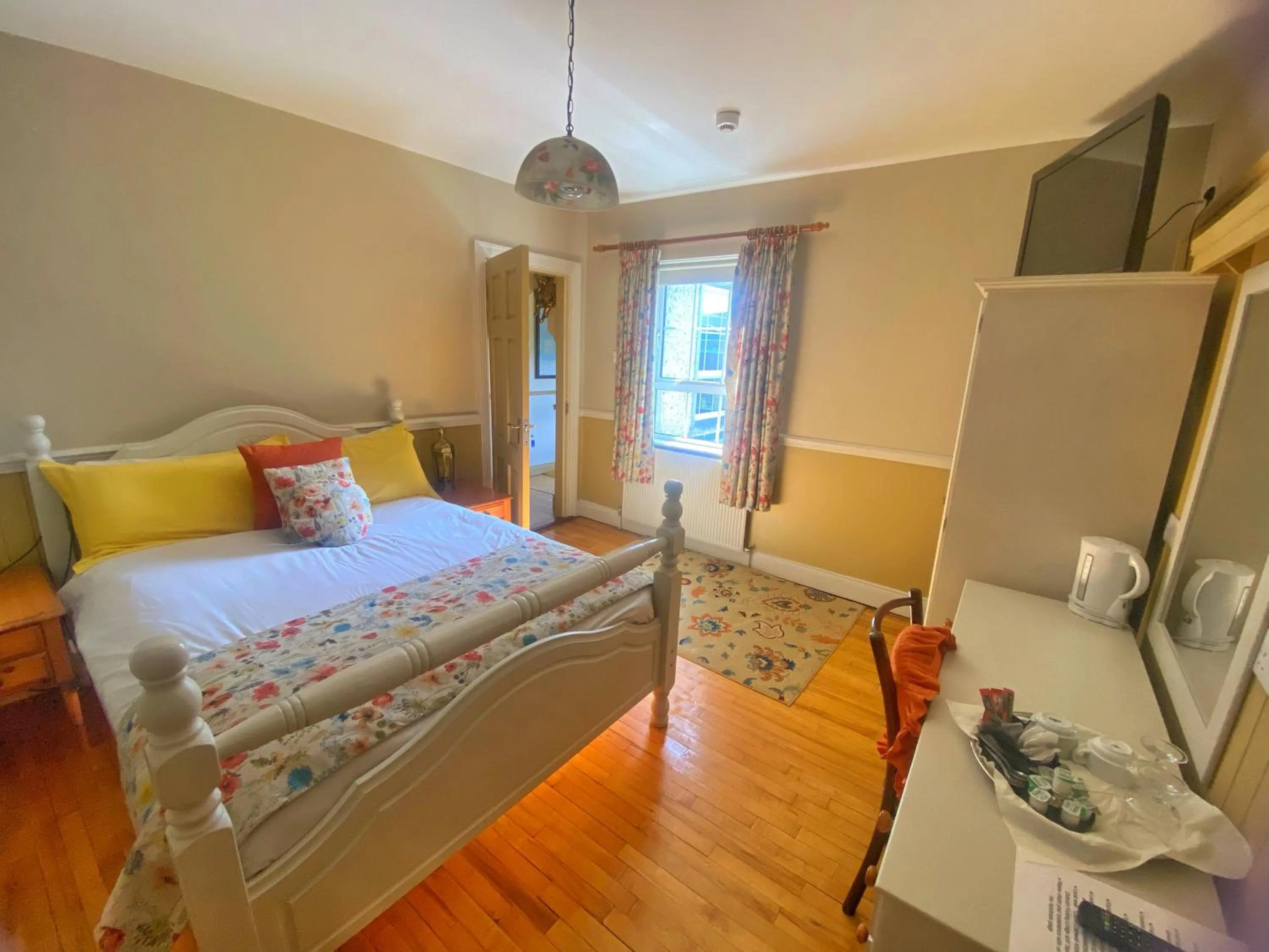 Bed in Dulrush Lodge Guest House, Restaurant and Self-Catering