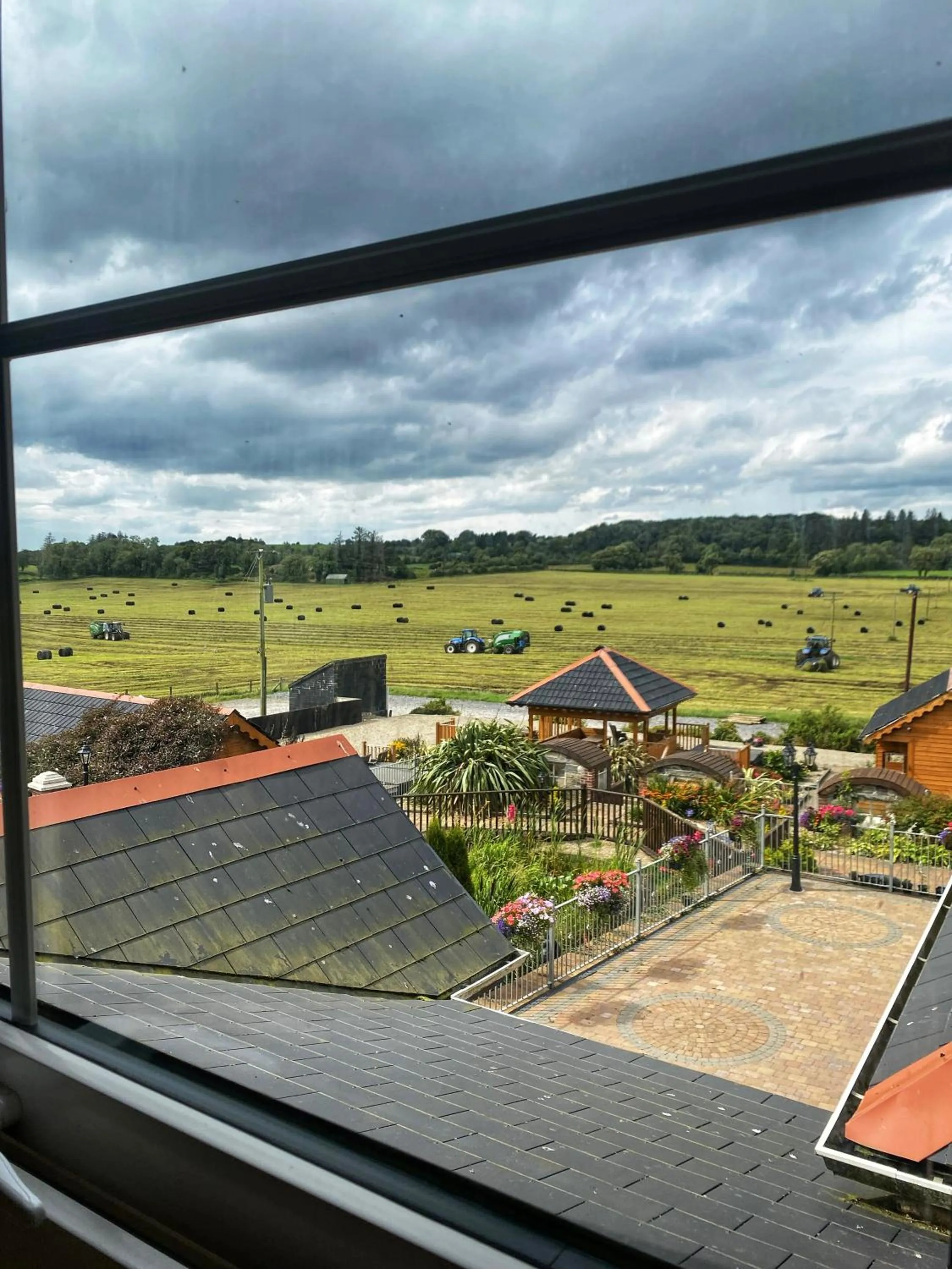 Natural landscape in Dulrush Lodge Guest House, Restaurant and Self-Catering