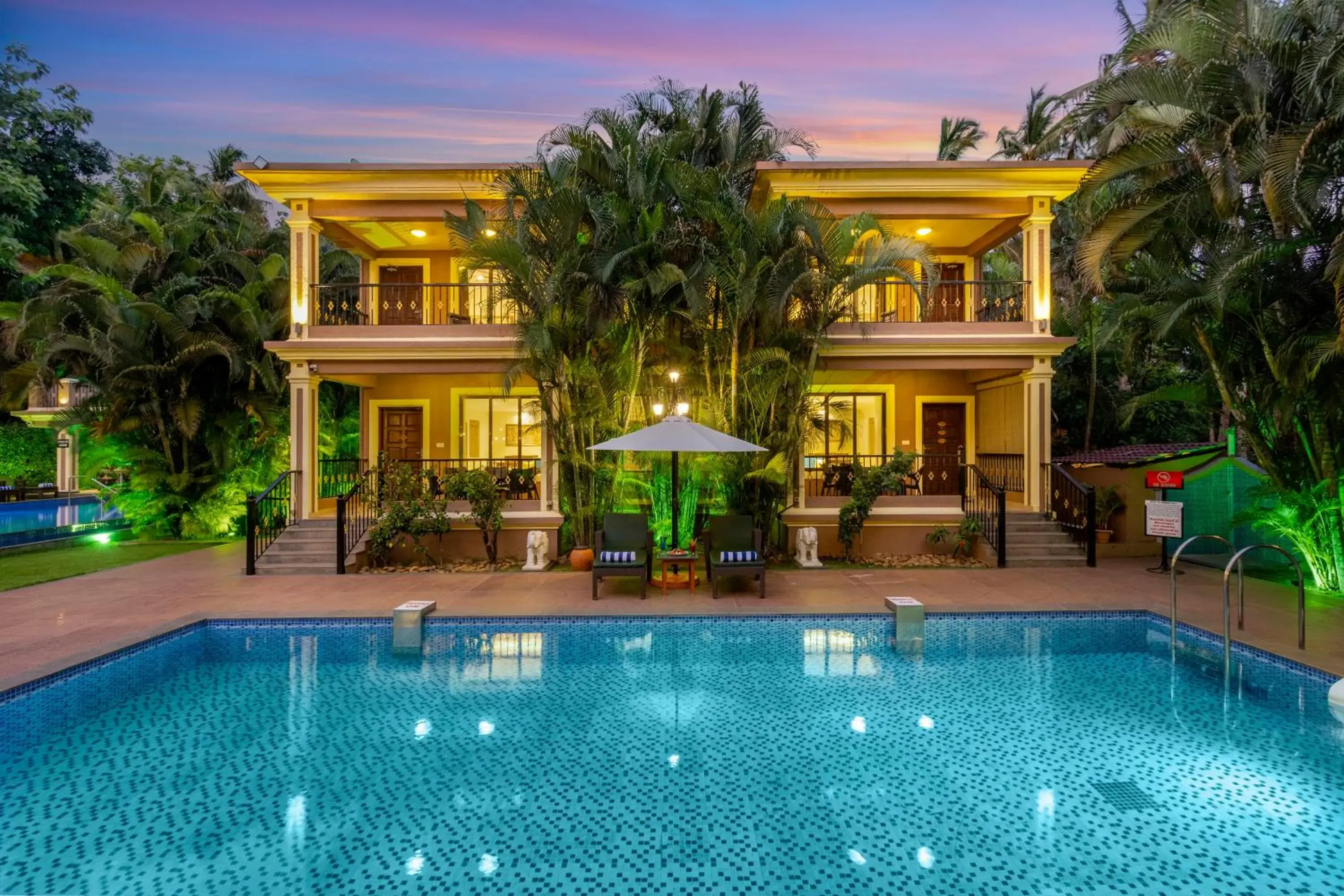 Swimming pool in Seashell Suites and Villas- Candolim Goa Swimming pool in Seashell Suites and Villas- Candolim Goa