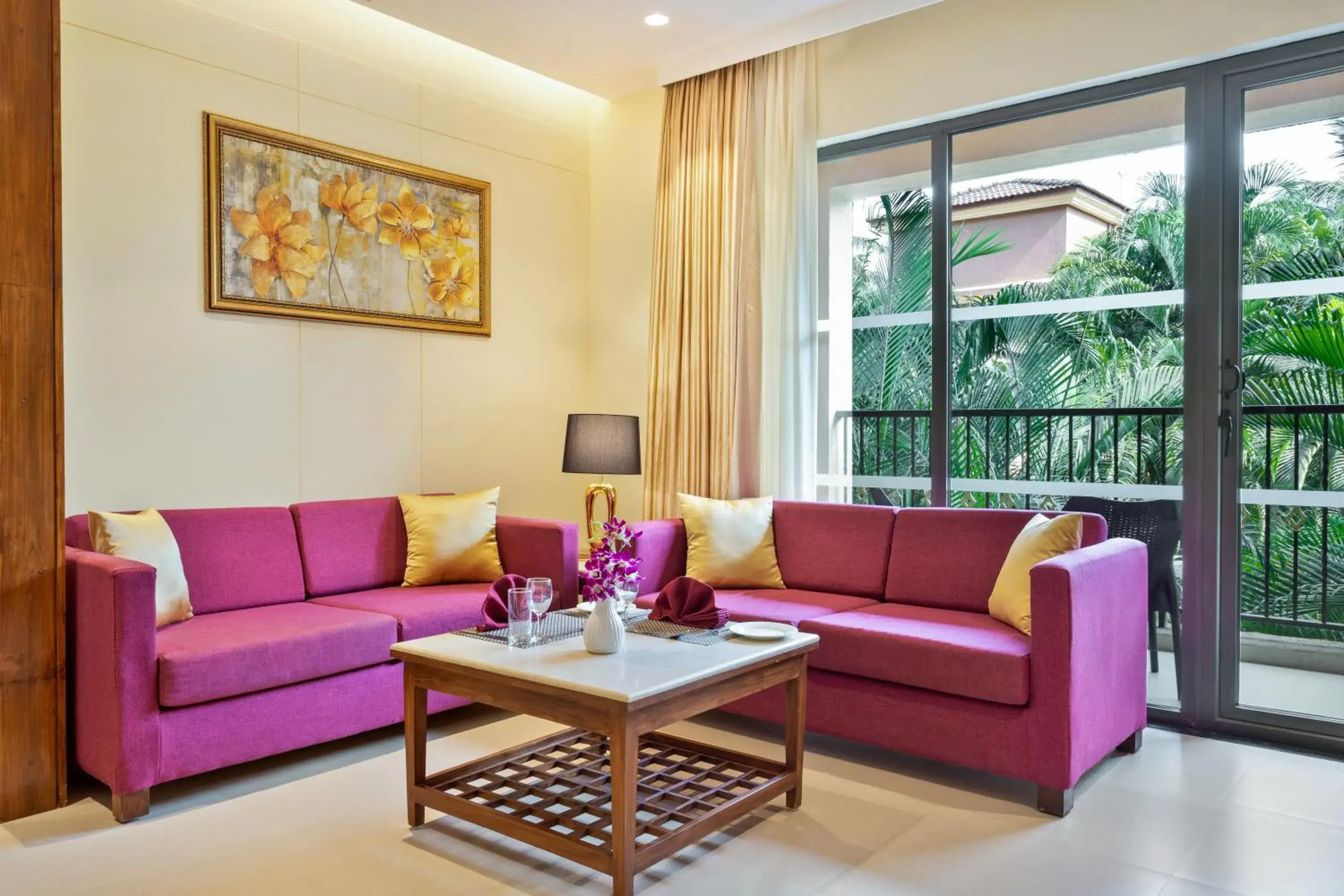 Junior Suite with Twin Bed in Seashell Suites and Villas - Candolim Goa Junior Suite with Twin Bed in Seashell Suites and Villas - Candolim Goa