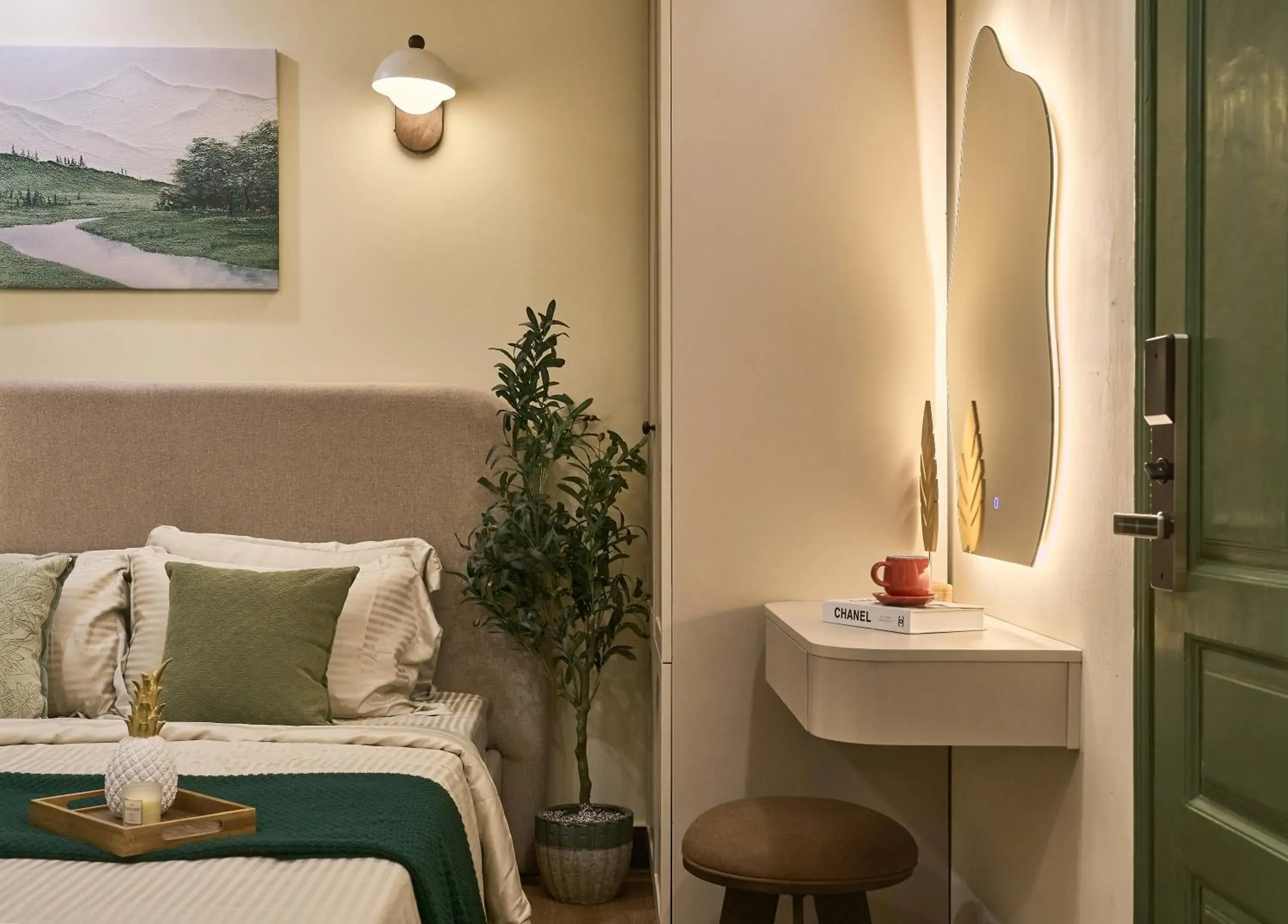 Economy Double Room in Secret Garden Hotel Phan Xich Long by Urban B Economy Double Room in Secret Garden Hotel Phan Xich Long by Urban B