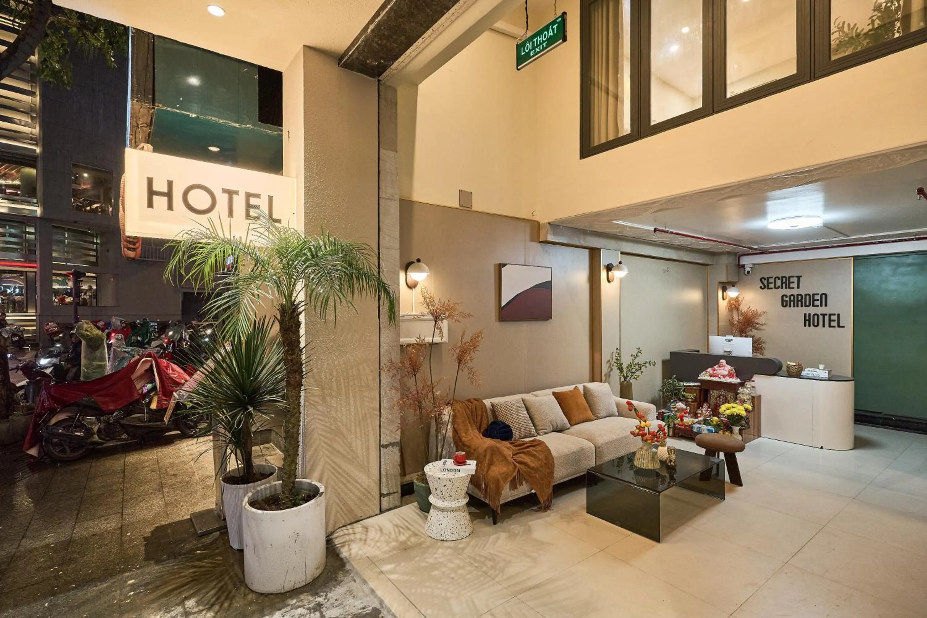 Secret Garden Hotel Phan Xich Long by Urban B