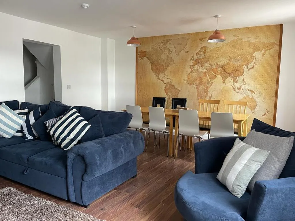 Living room in Harcourt Place