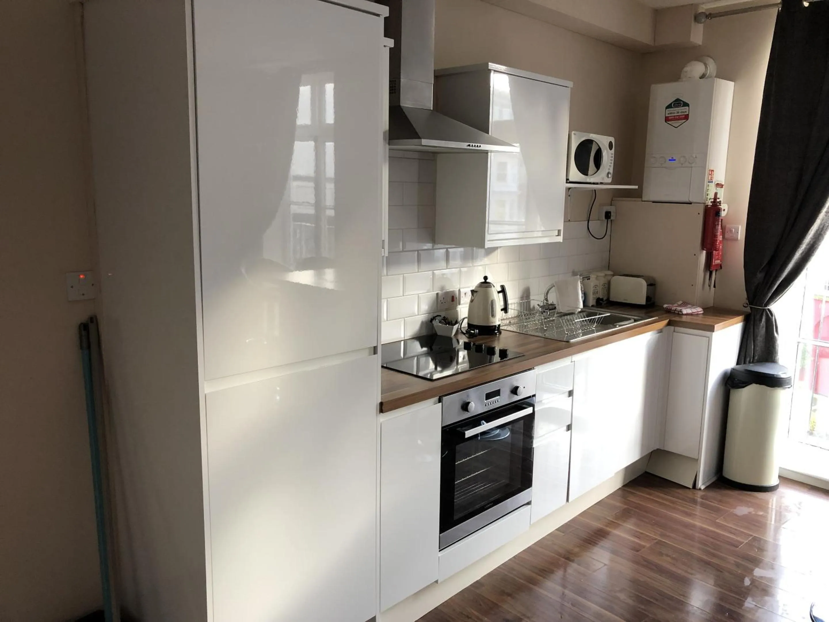 Kitchen or kitchenette in Harcourt Place