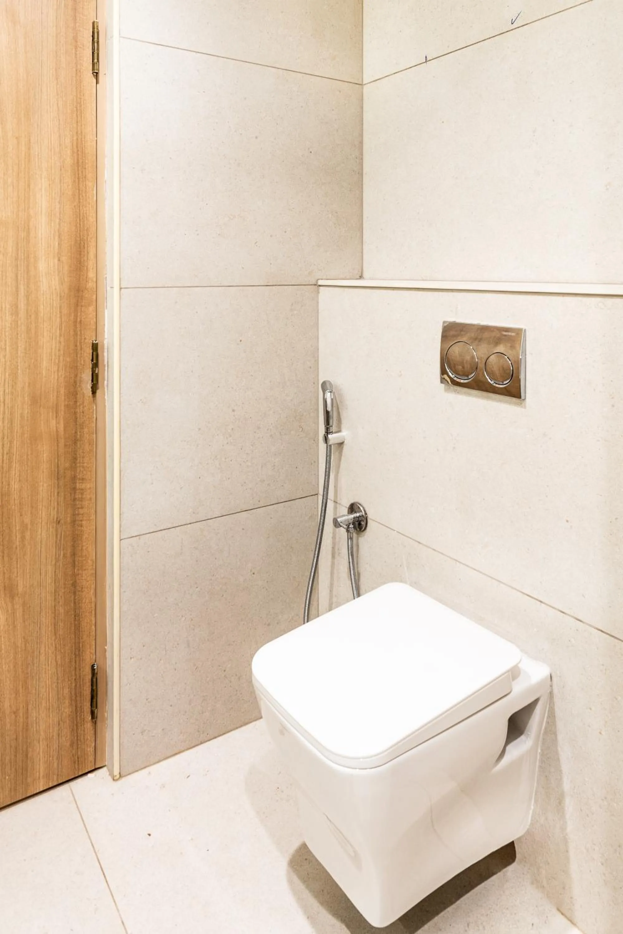 Bathroom in Hotel Lenexa by Bestinn Leisure