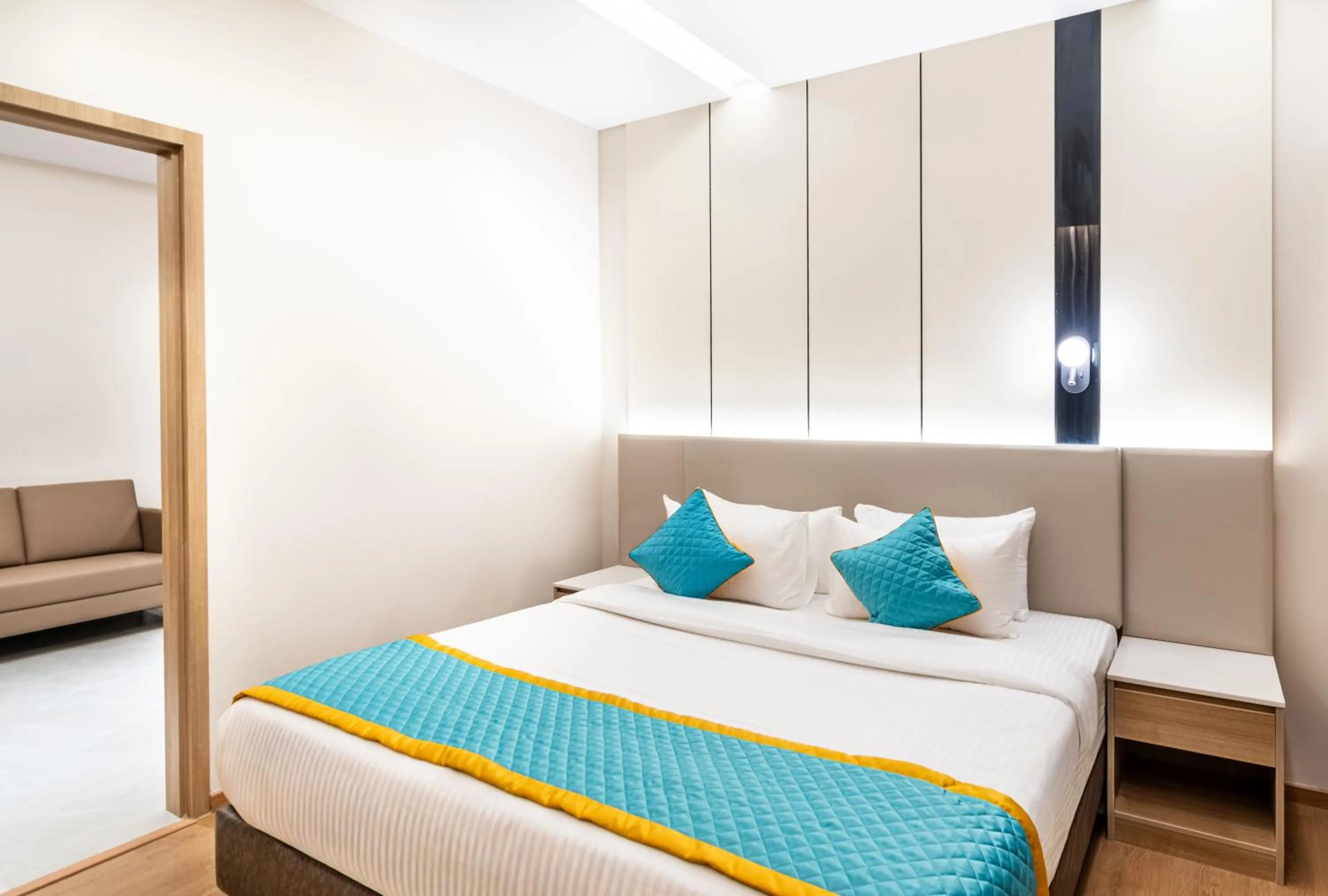 Bed in Hotel Lenexa by Bestinn Leisure