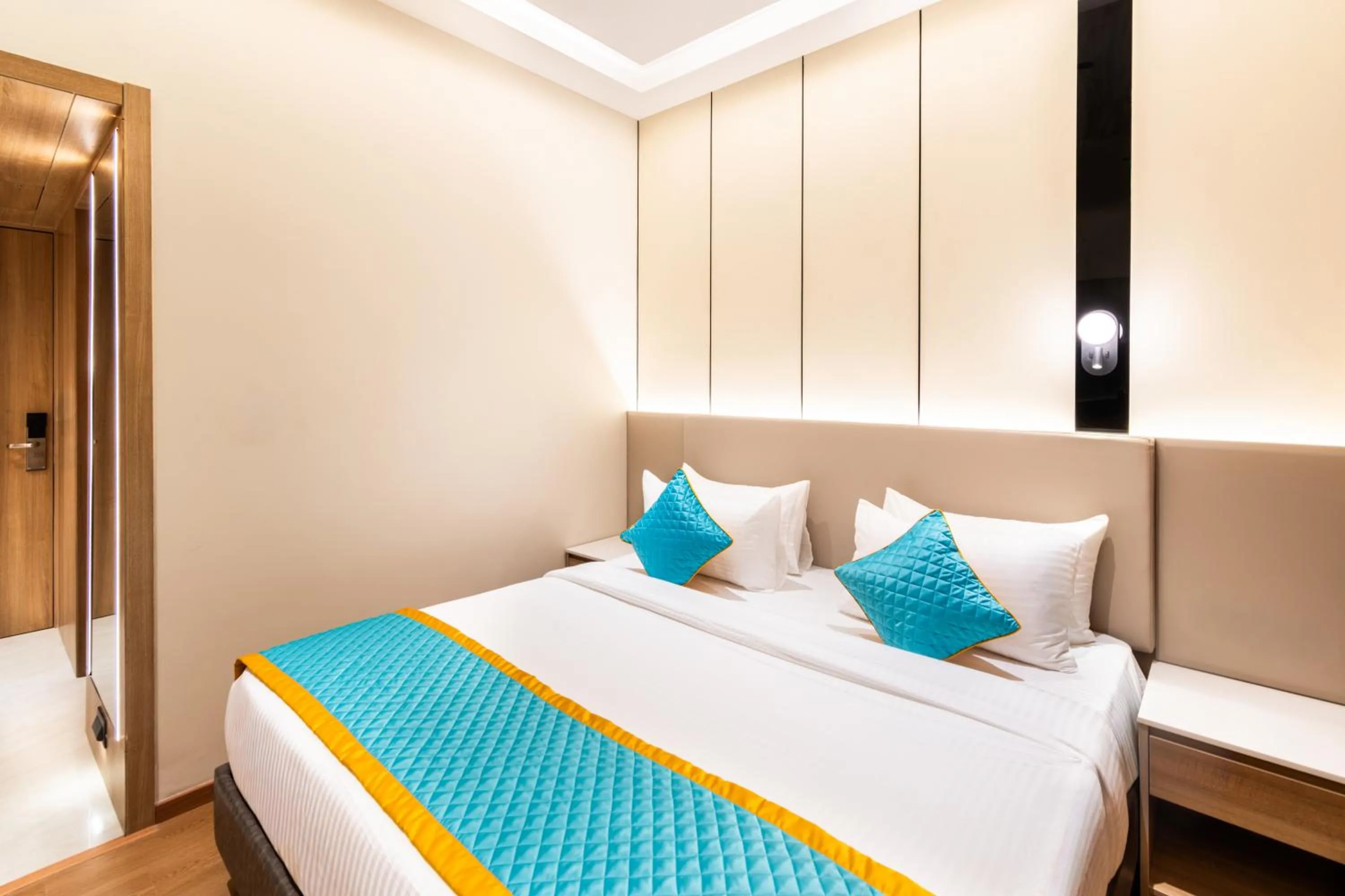 Bedroom, Bed in Hotel Lenexa by Bestinn Leisure