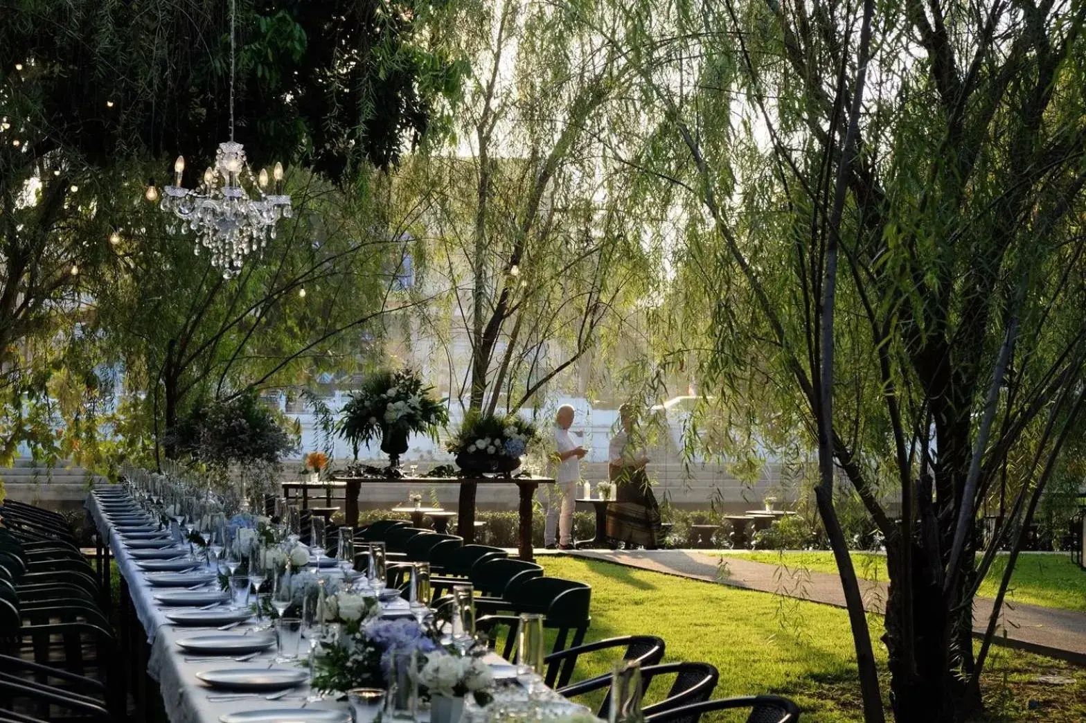 Hotel Ping Silhouette Hotel Ping Silhouette