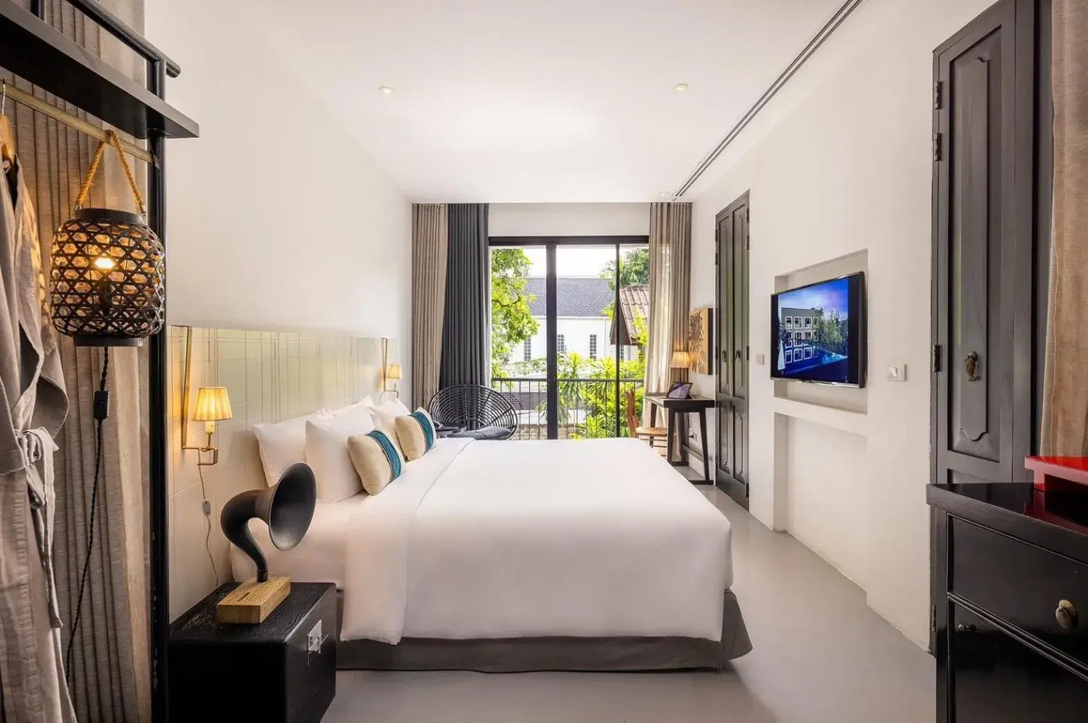 Bedroom in Hotel Ping Silhouette Bedroom in Hotel Ping Silhouette