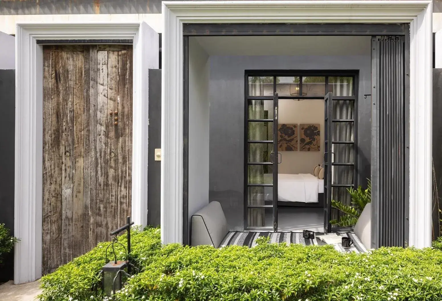 Garden view in Hotel Ping Silhouette Garden view in Hotel Ping Silhouette