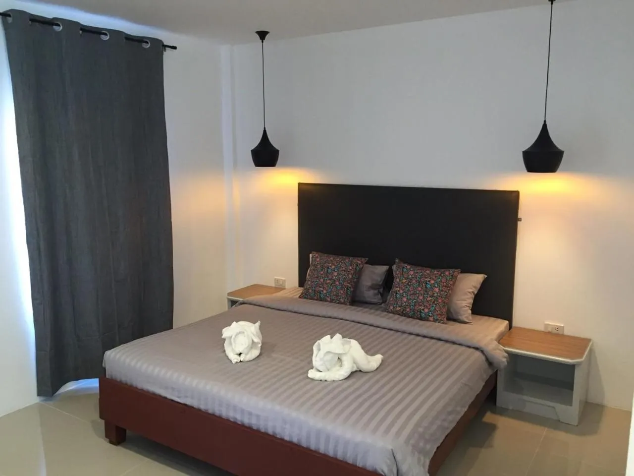 Decorative detail, Bed in Non Du Lay Guesthouse