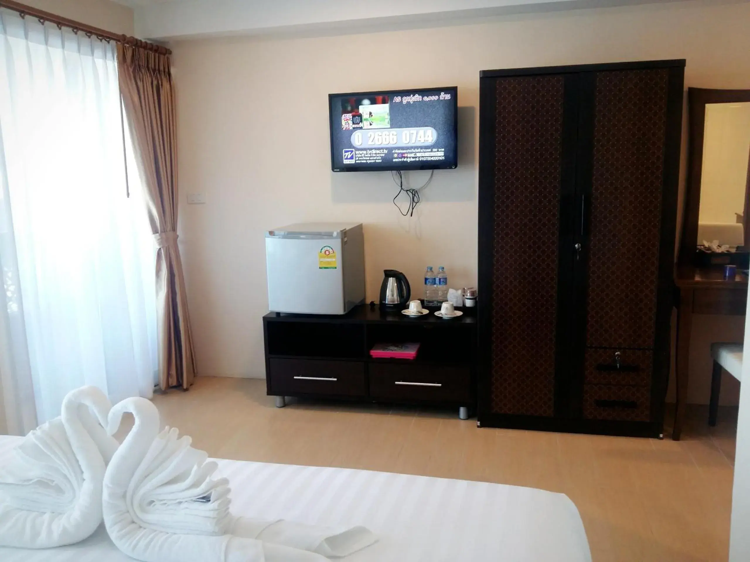 Triple Room with Pool View in MD Boutique Hotel Triple Room with Pool View in MD Boutique Hotel