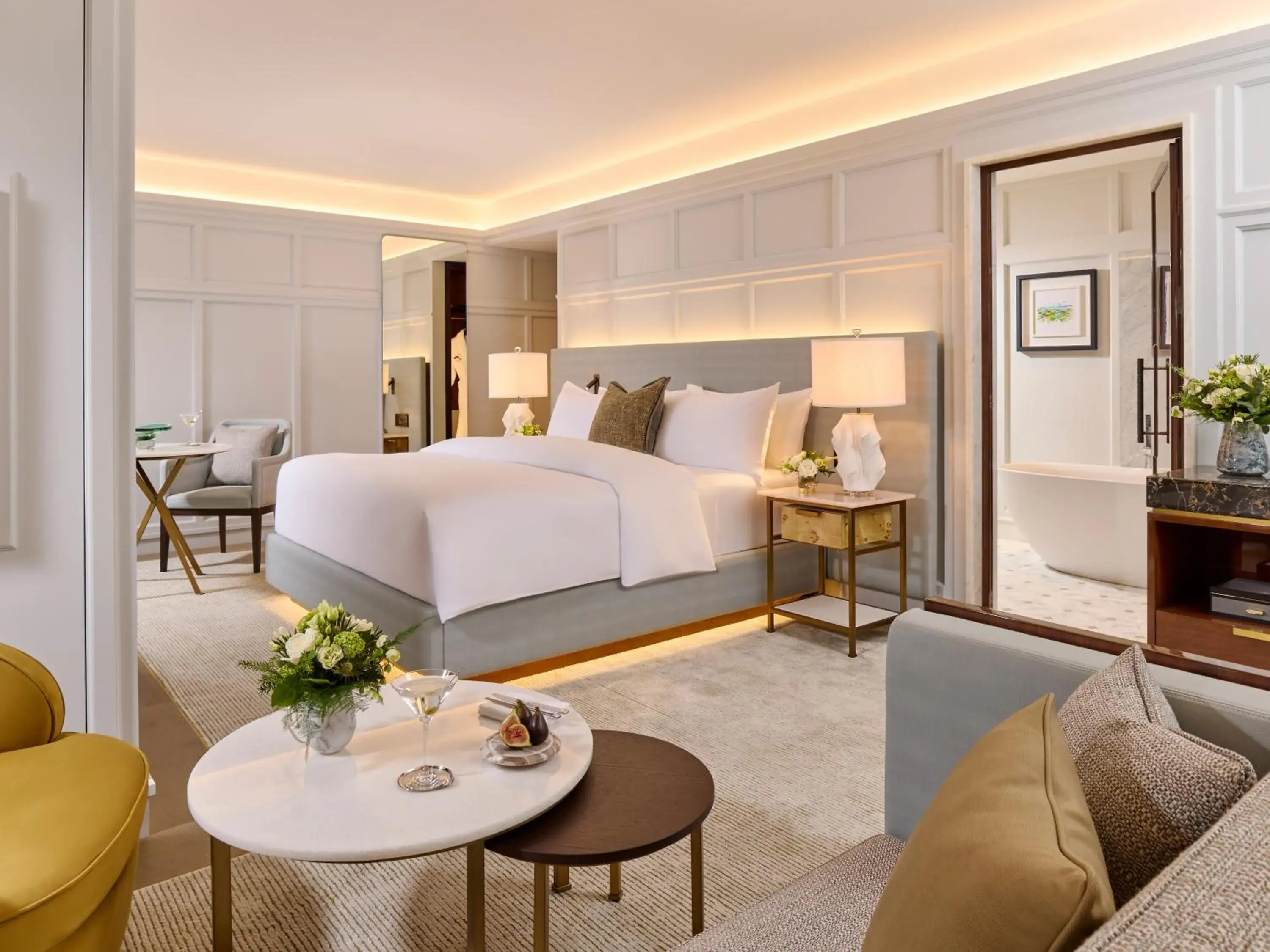 Queen Suite with Sea View - single occupancy in The Hawthorn by Galway Bay Queen Suite with Sea View - single occupancy in The Hawthorn by Galway Bay