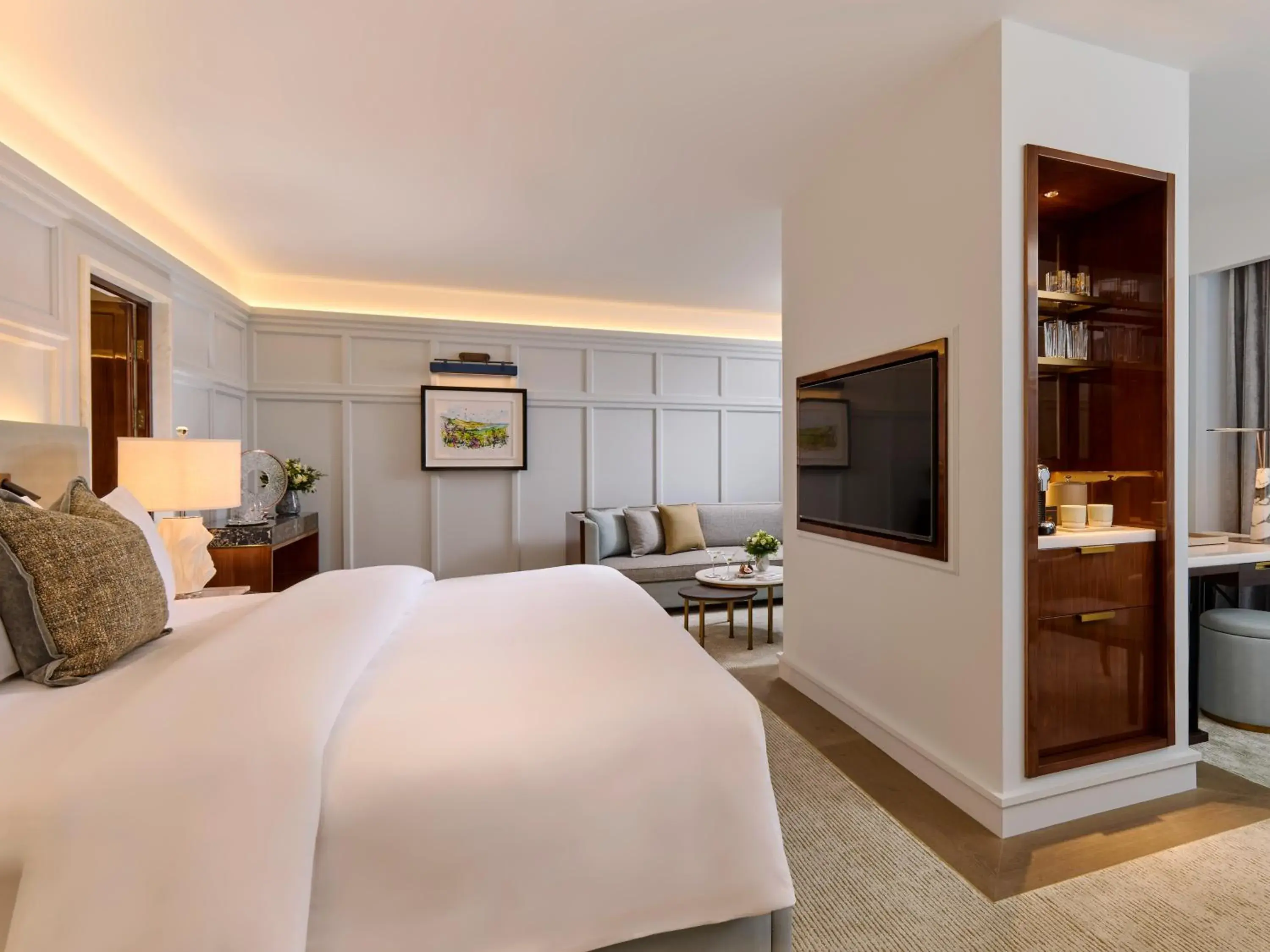 Junior Suite with Sea View - single occupancy in The Hawthorn by Galway Bay Junior Suite with Sea View - single occupancy in The Hawthorn by Galway Bay