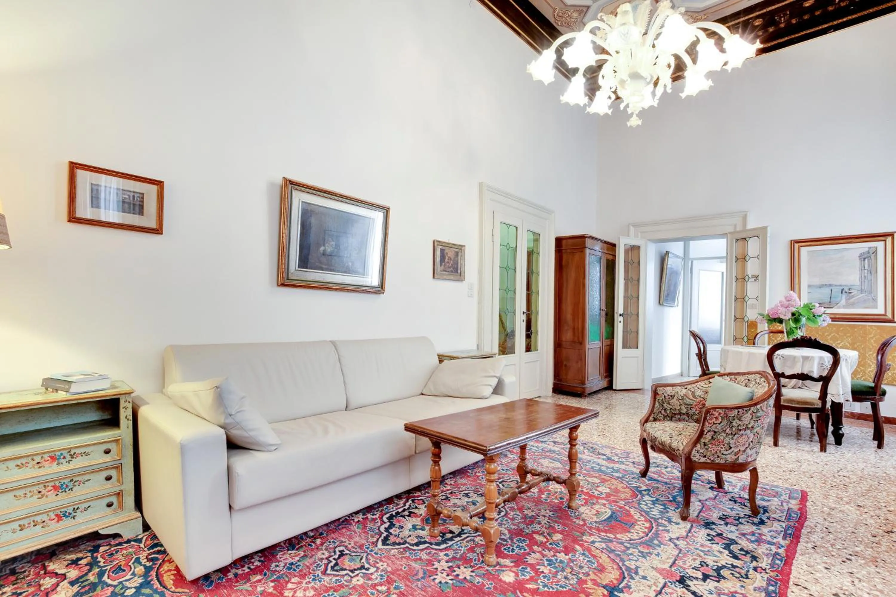 Facade/entrance in Testa