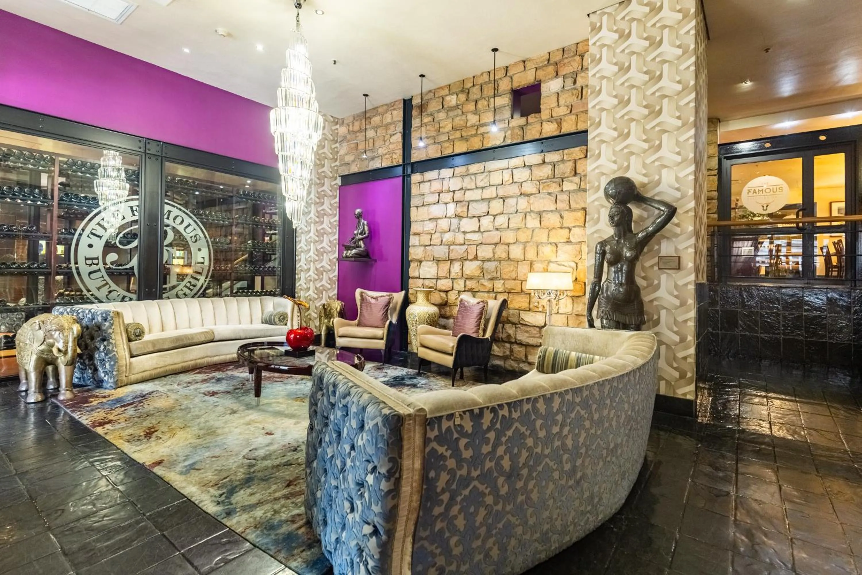 Lobby or reception in Cape Town Lodge Hotel