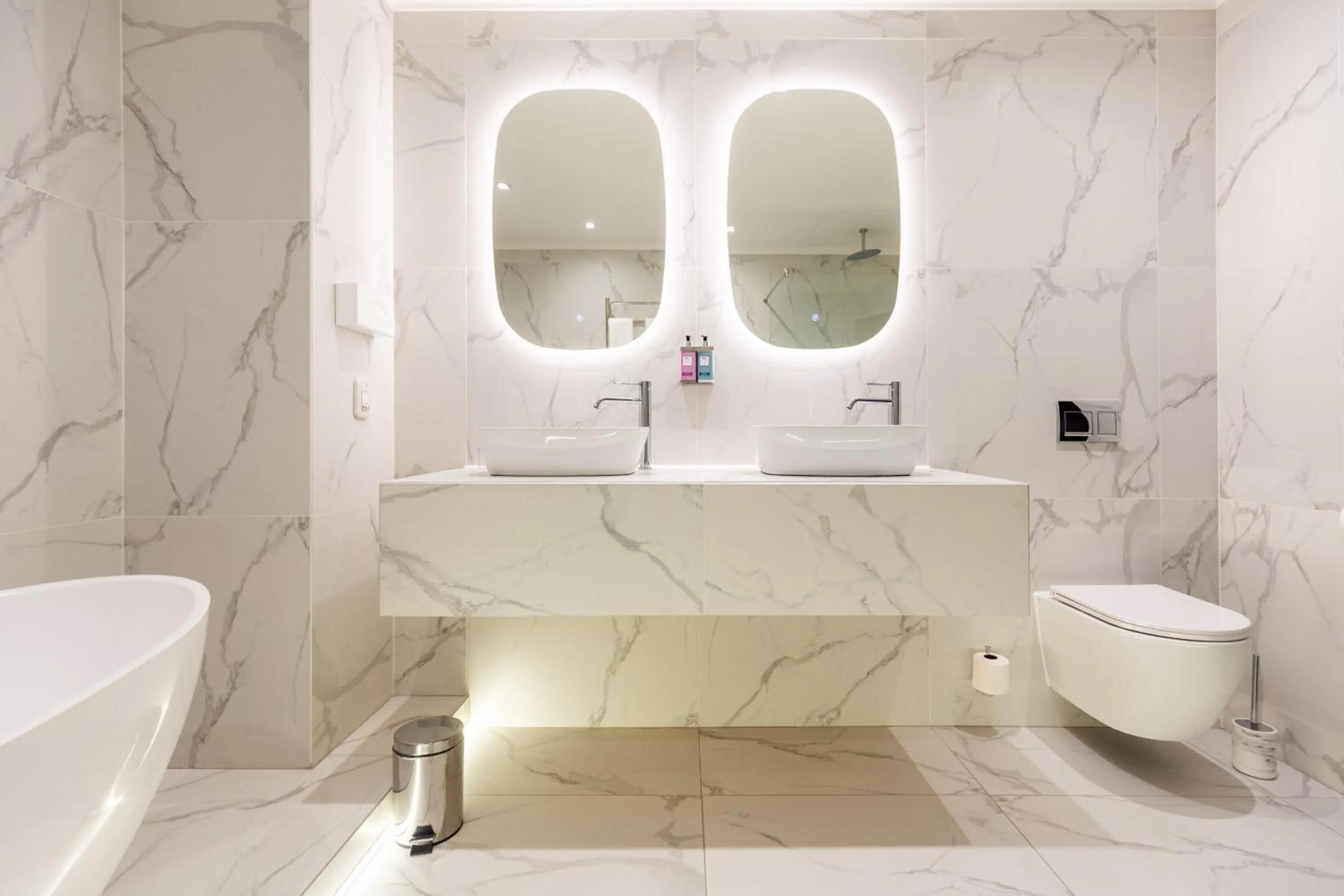 Bathroom in Cape Town Lodge Hotel