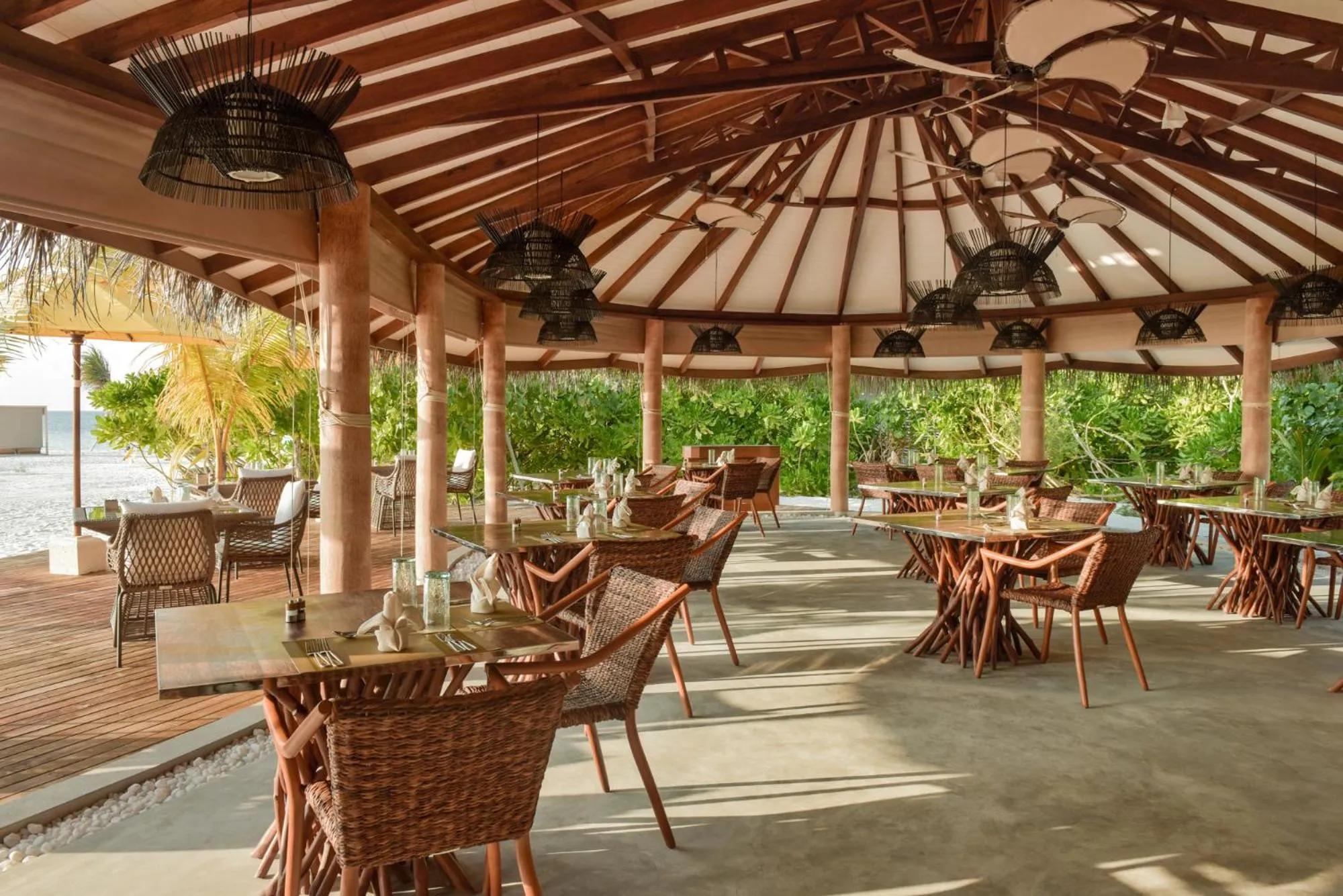 Restaurant/places to eat in Drift Thelu Veliga Retreat