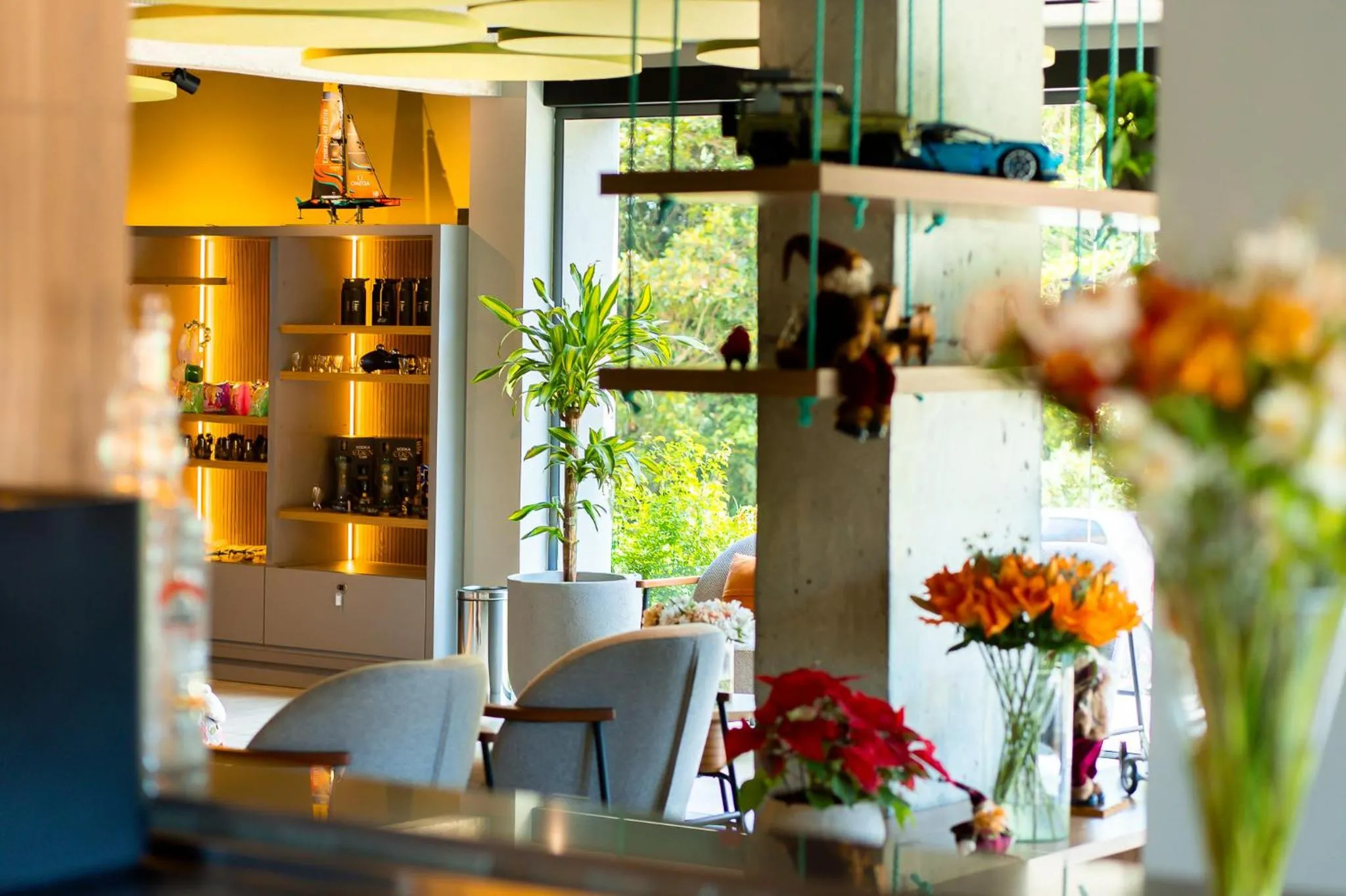 Area and facilities in Liwe Hotels