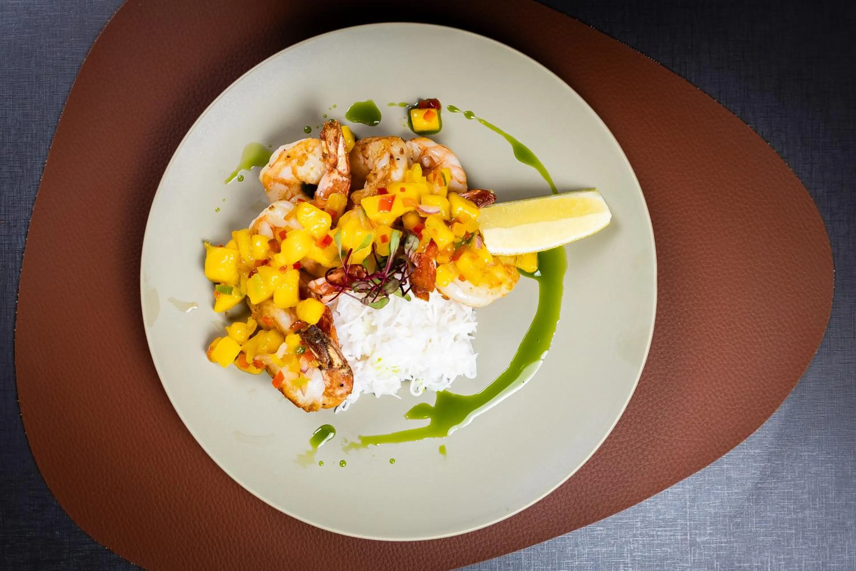 Restaurant/places to eat in Liwe Hotels