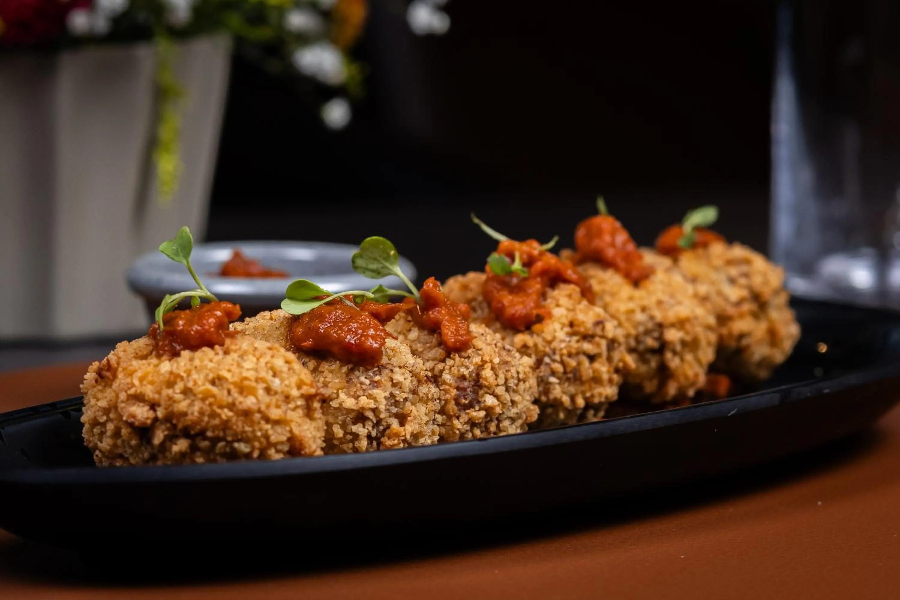 Restaurant/places to eat in Liwe Hotels