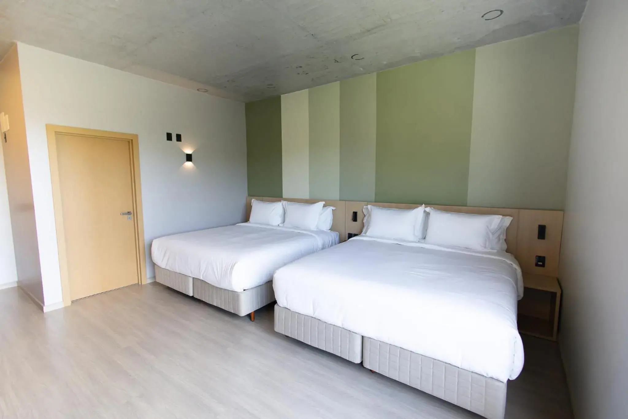 Executive Queen Room with Two Queen Beds - single occupancy in Liwe Hotels Executive Queen Room with Two Queen Beds - single occupancy in Liwe Hotels