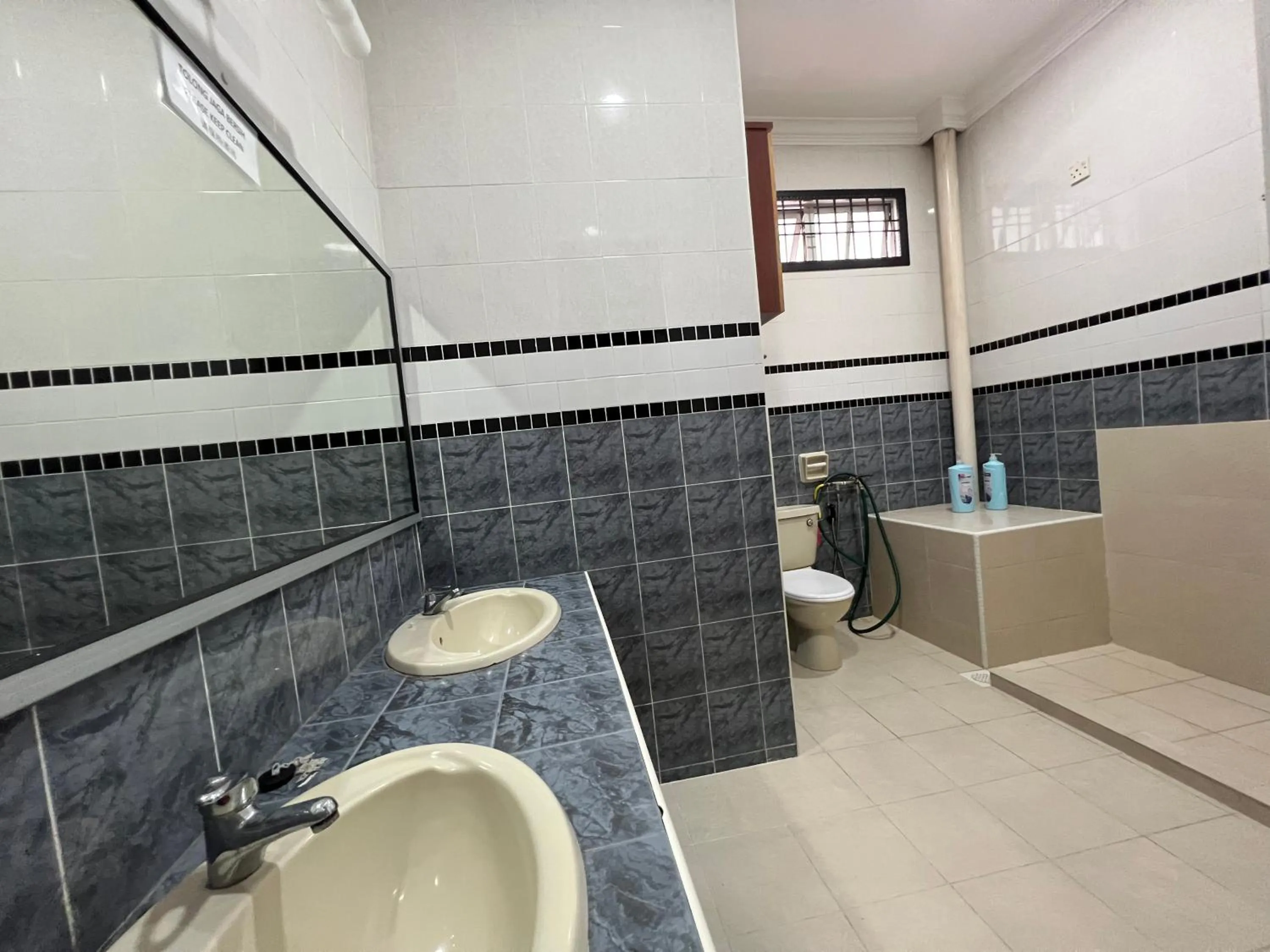 Jiaxin Homestay - Desa Terbau 家馨民宿