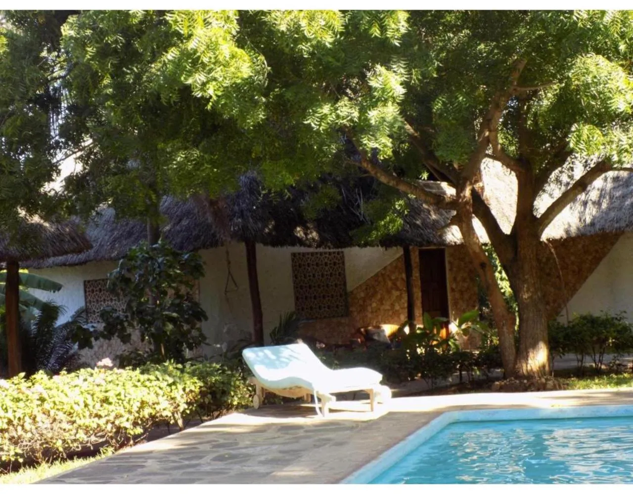 Swimming pool in Eco Villas Watamu