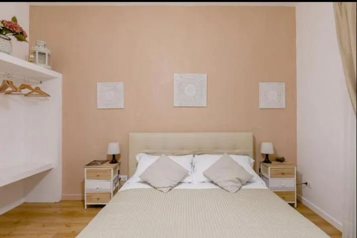 Charming 25 Apartment