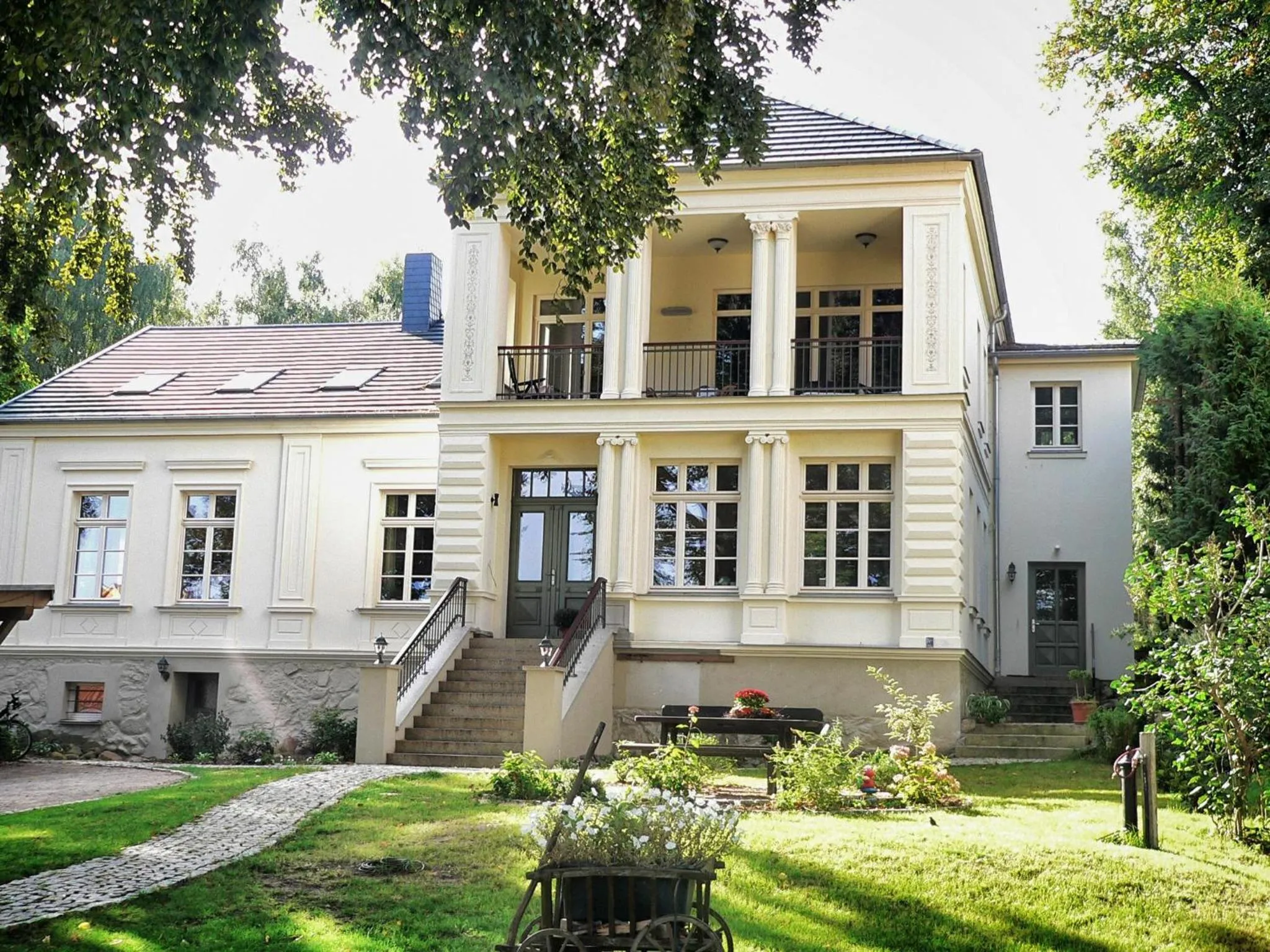 Property building in Villa Sonntag