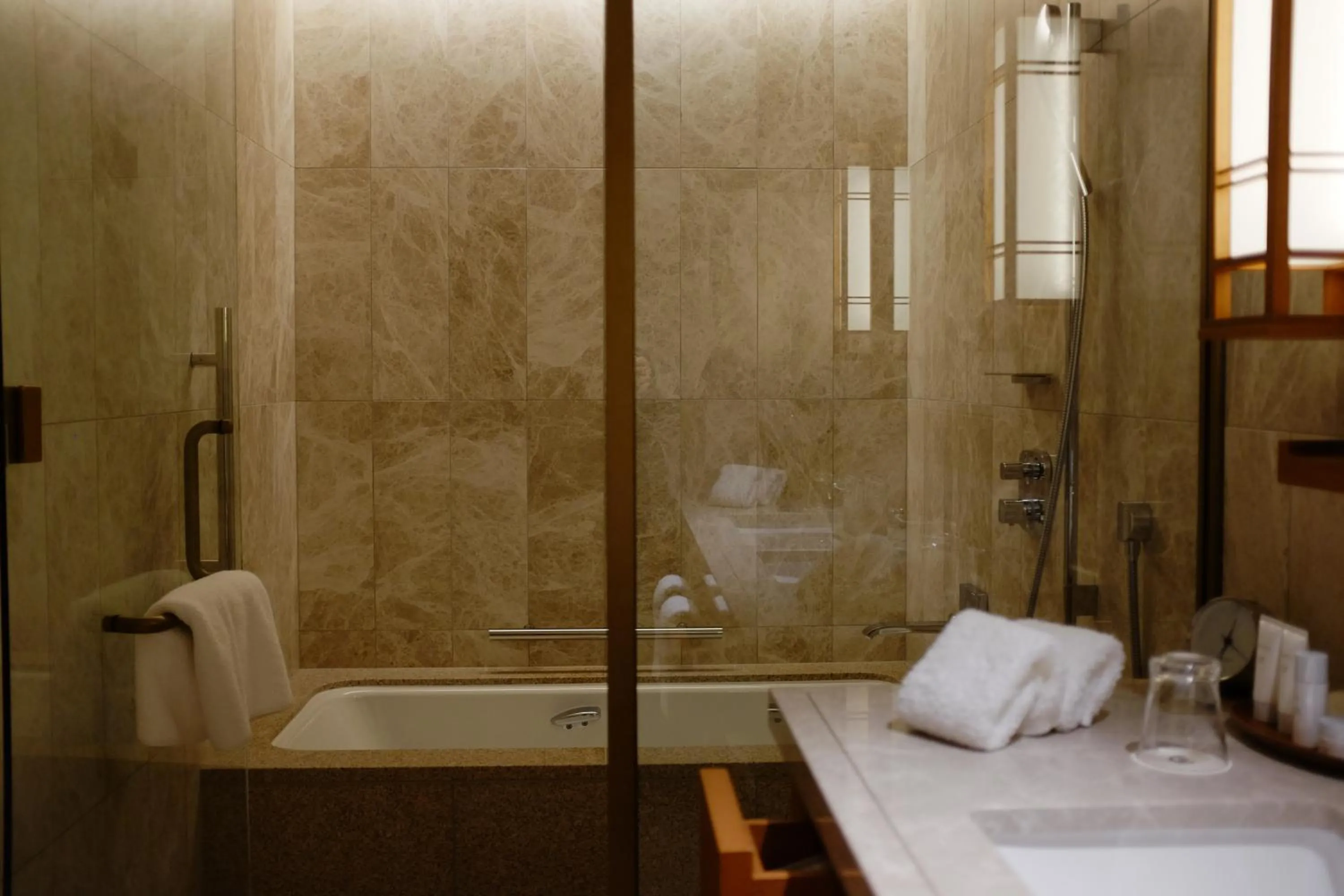 Shower in Imperial Hotel, Kyoto