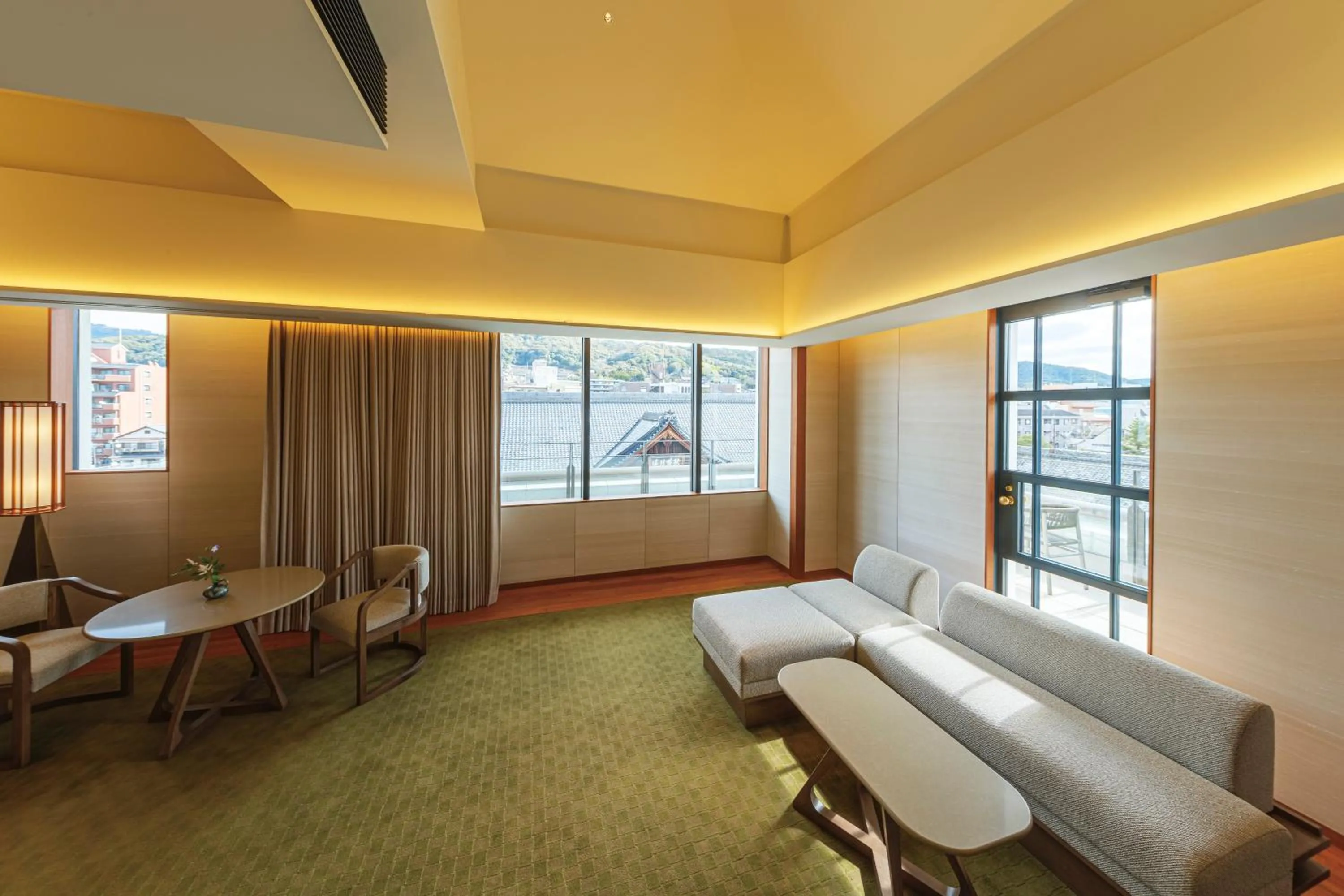 Photo of the whole room in Imperial Hotel, Kyoto