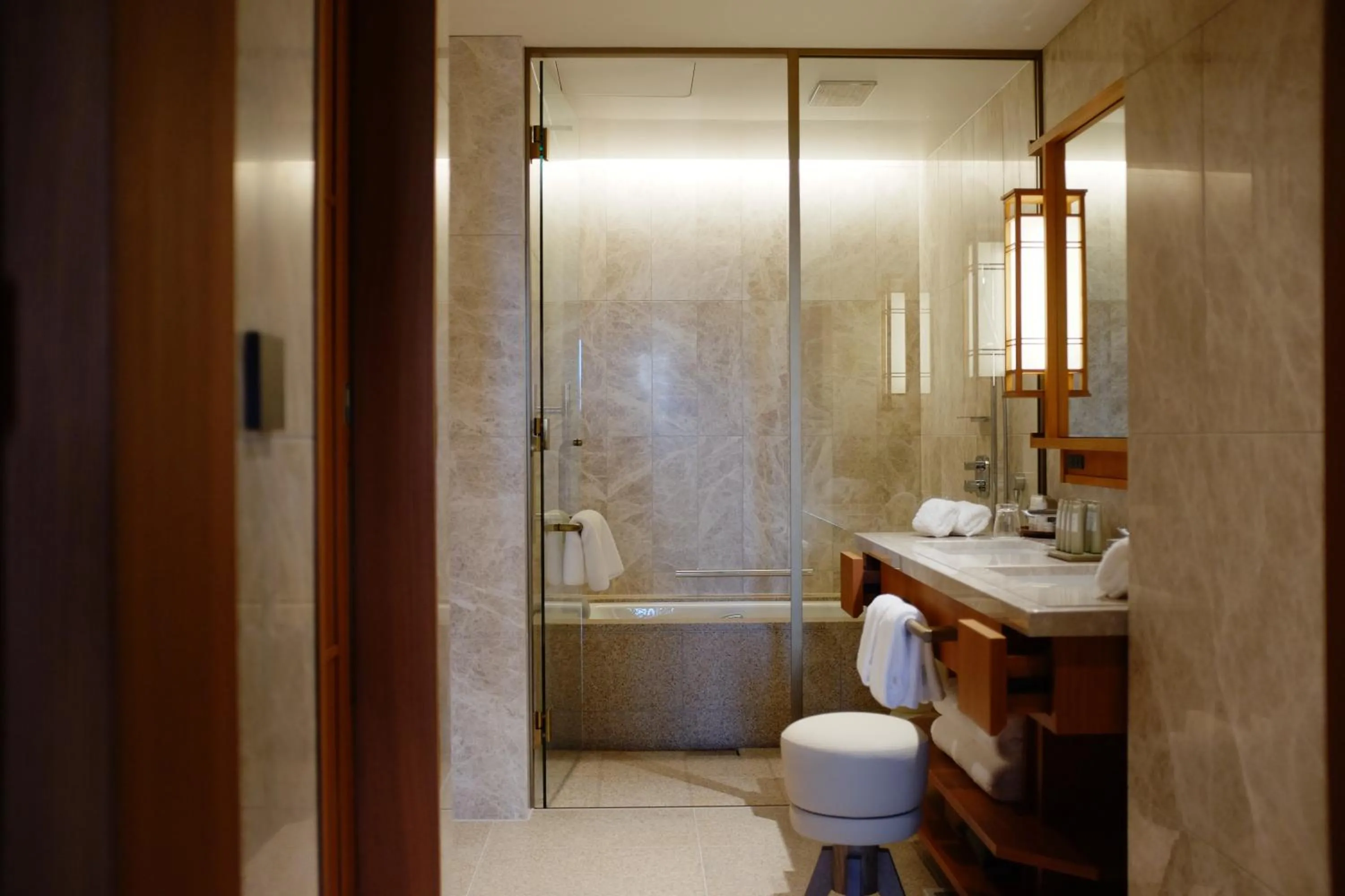 Shower in Imperial Hotel, Kyoto