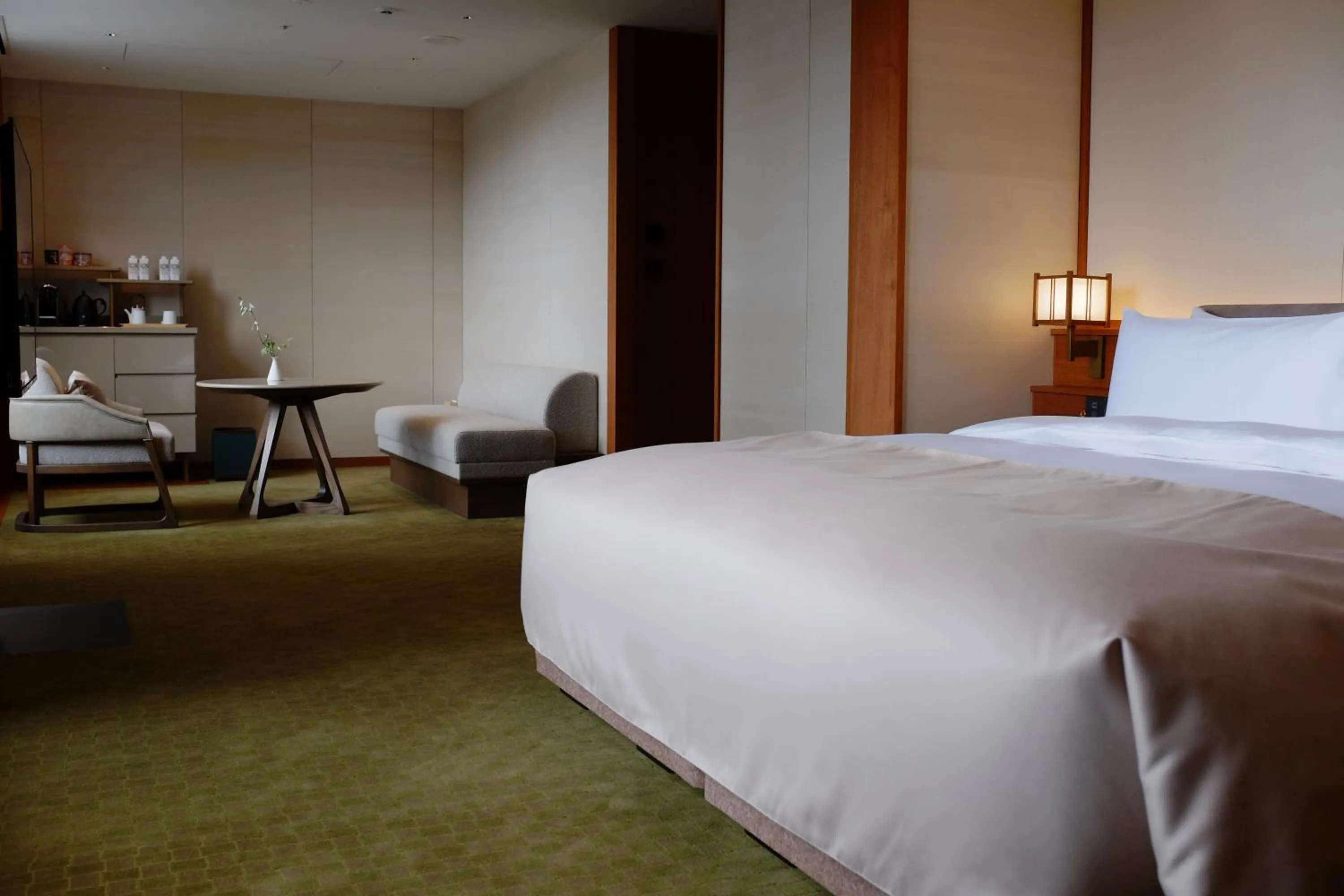 Bed in Imperial Hotel, Kyoto