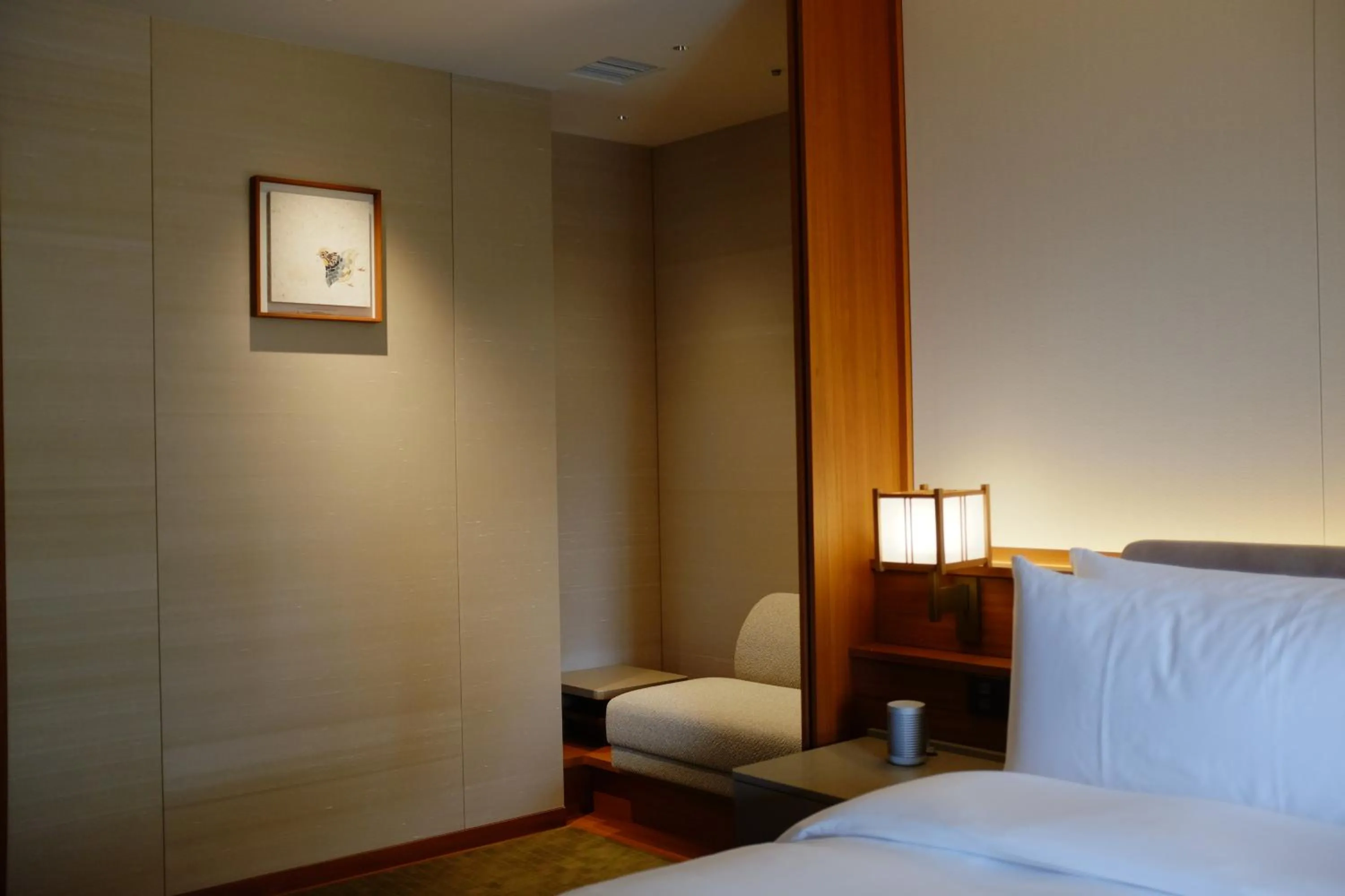 Bed in Imperial Hotel, Kyoto