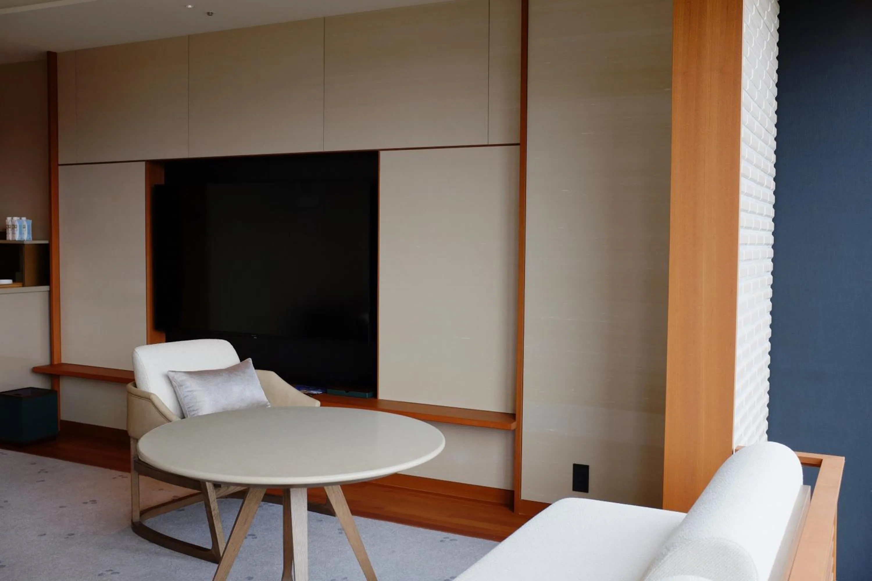 Photo of the whole room in Imperial Hotel, Kyoto