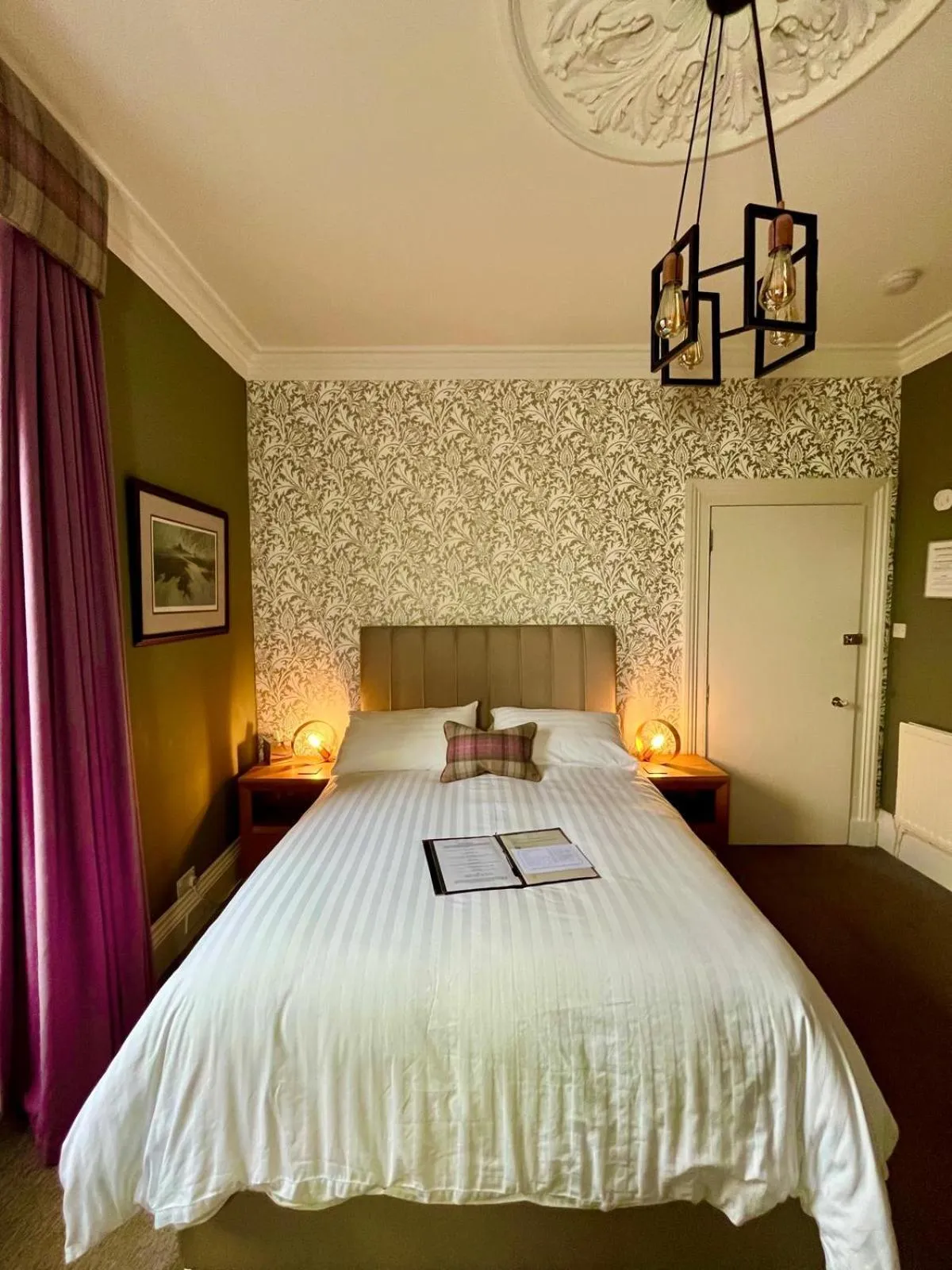 Bedroom, Bed in Ravenswood Guest House