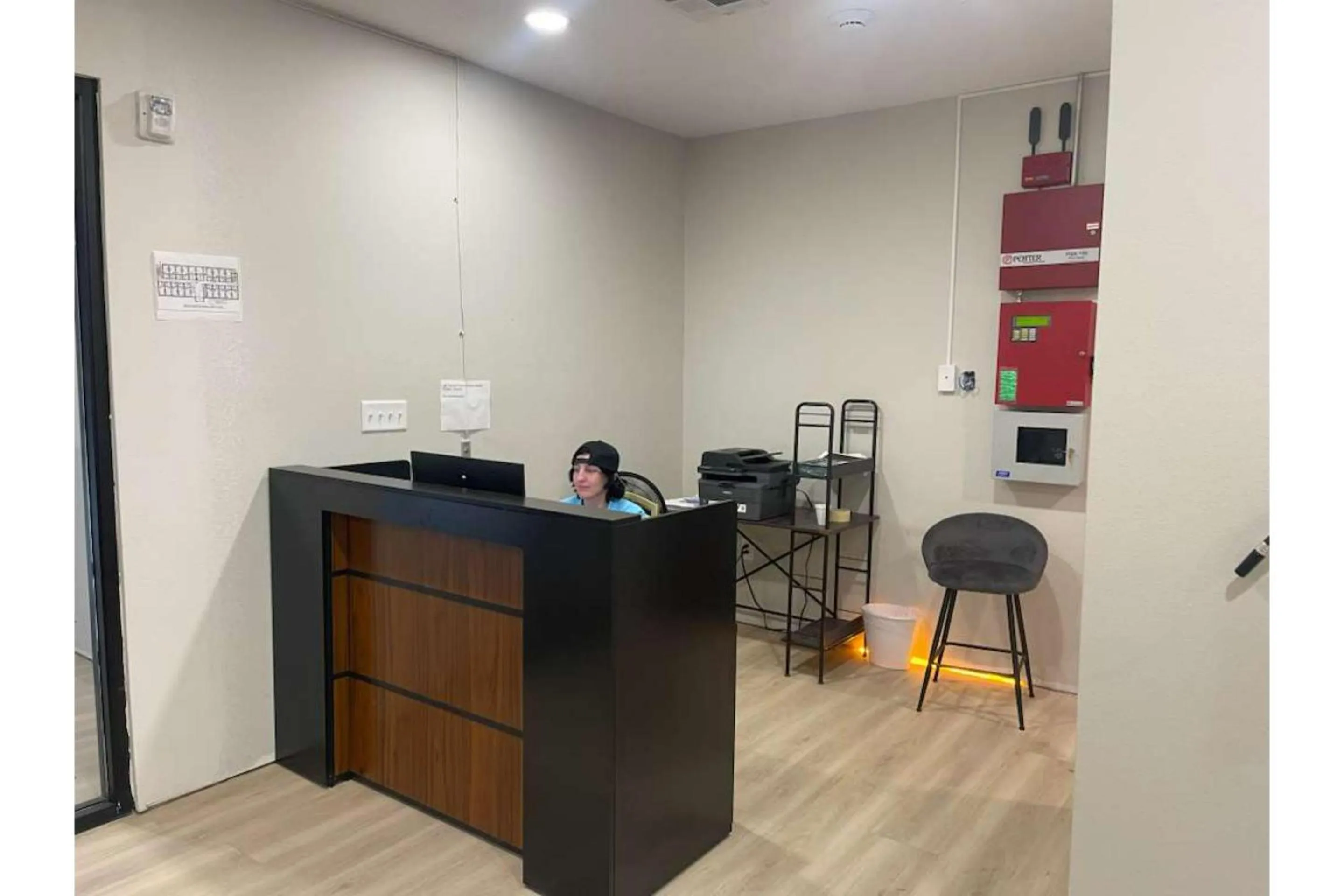 Lobby or reception in Hotel O Efficiency De Luxe Near Lake Charles Sulphur